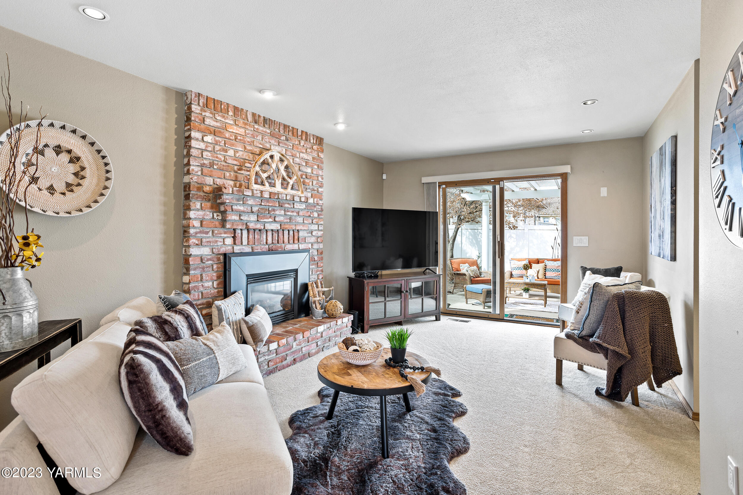 604 Bellevue Pl