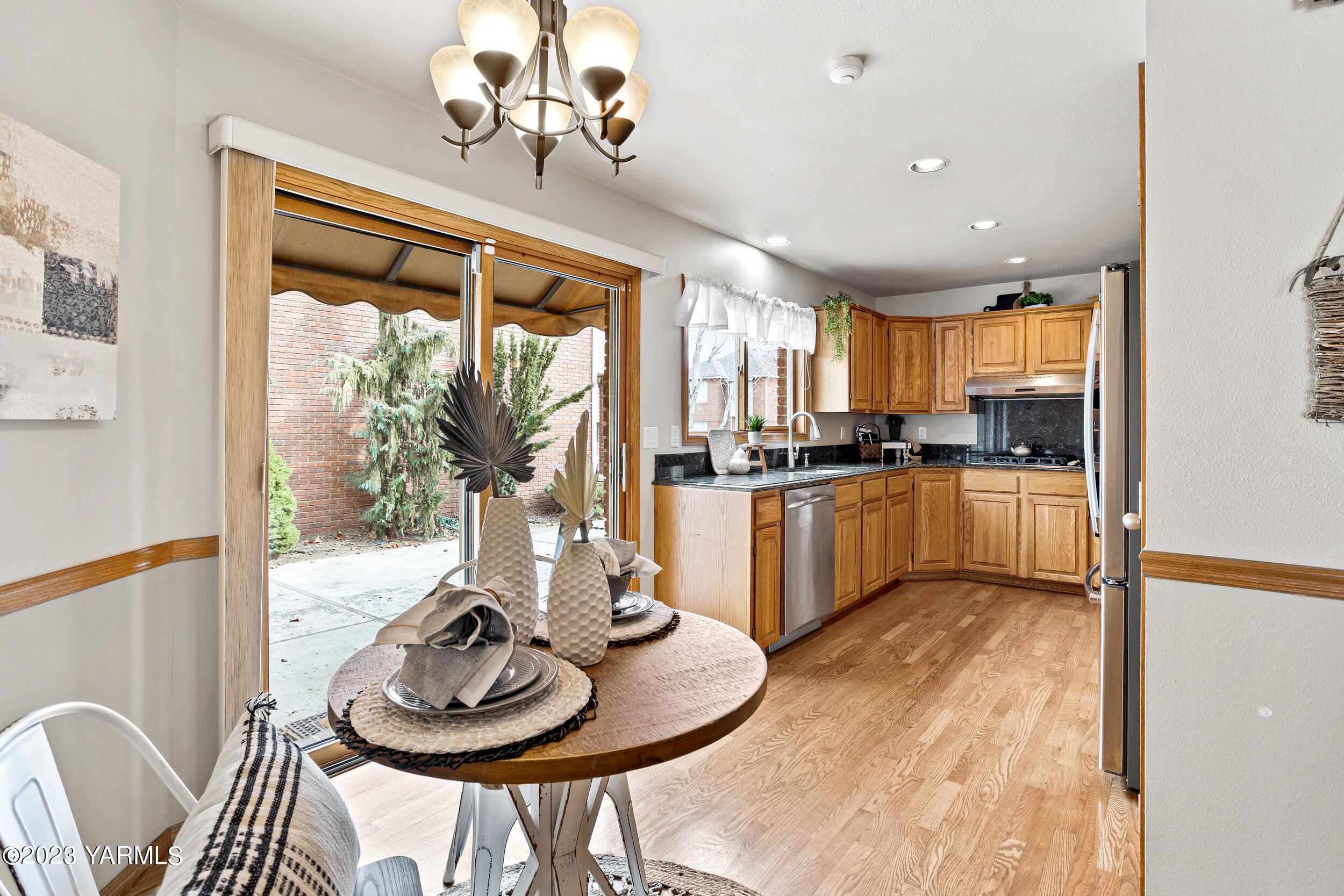 604 Bellevue Pl