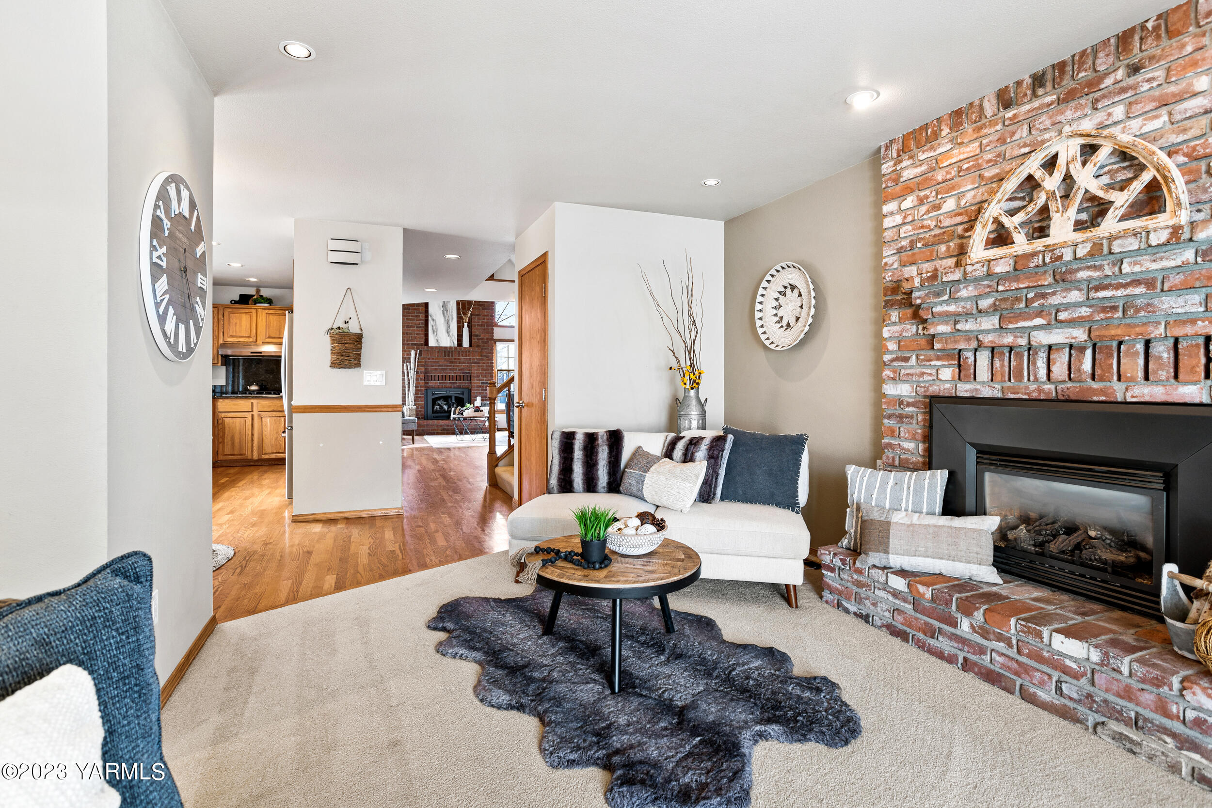 604 Bellevue Pl