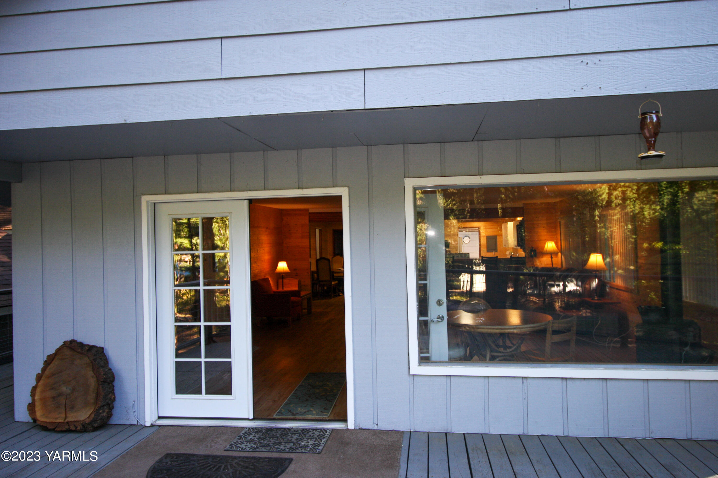 21091 Hwy 410 Hwy