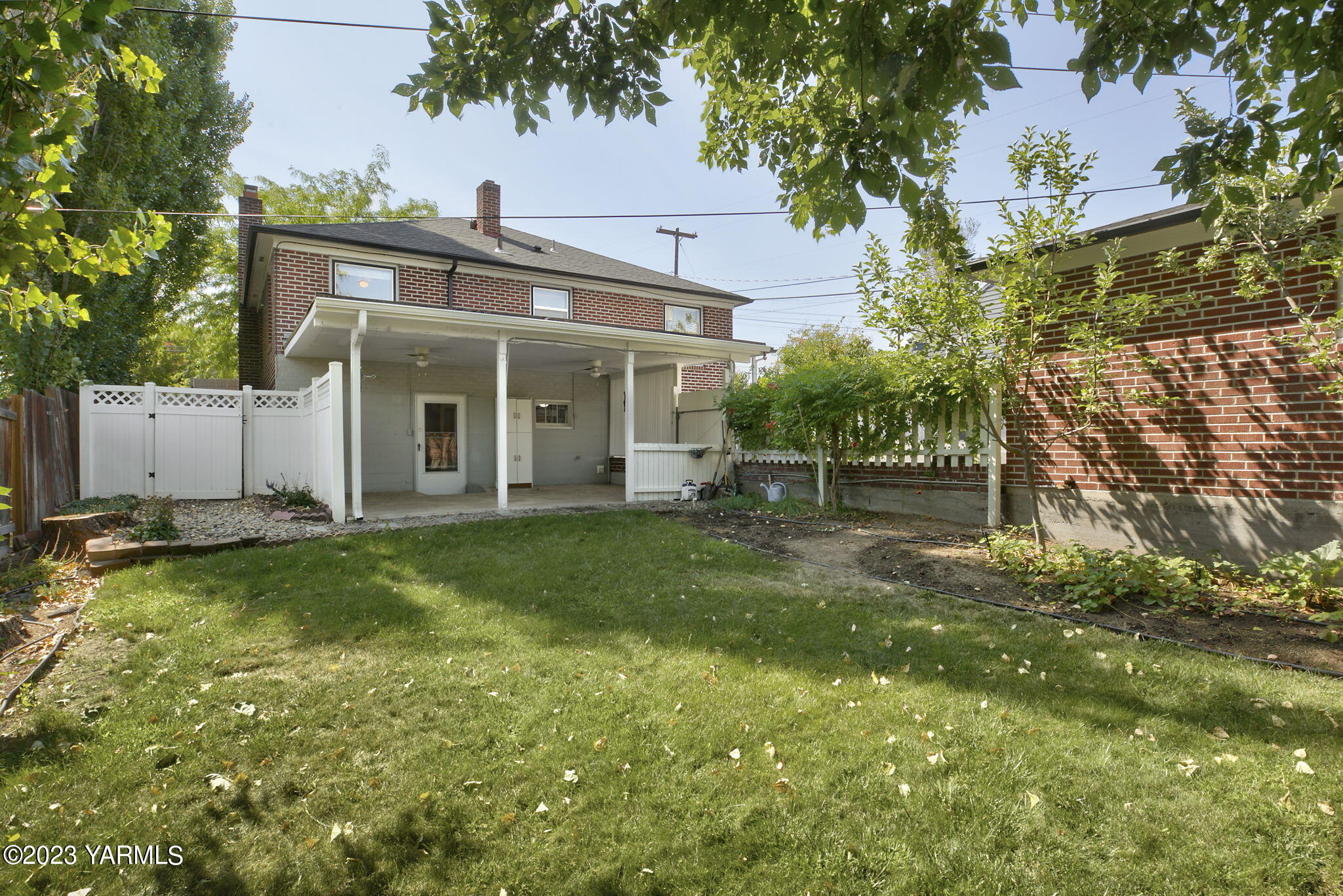 2503 Tieton Dr