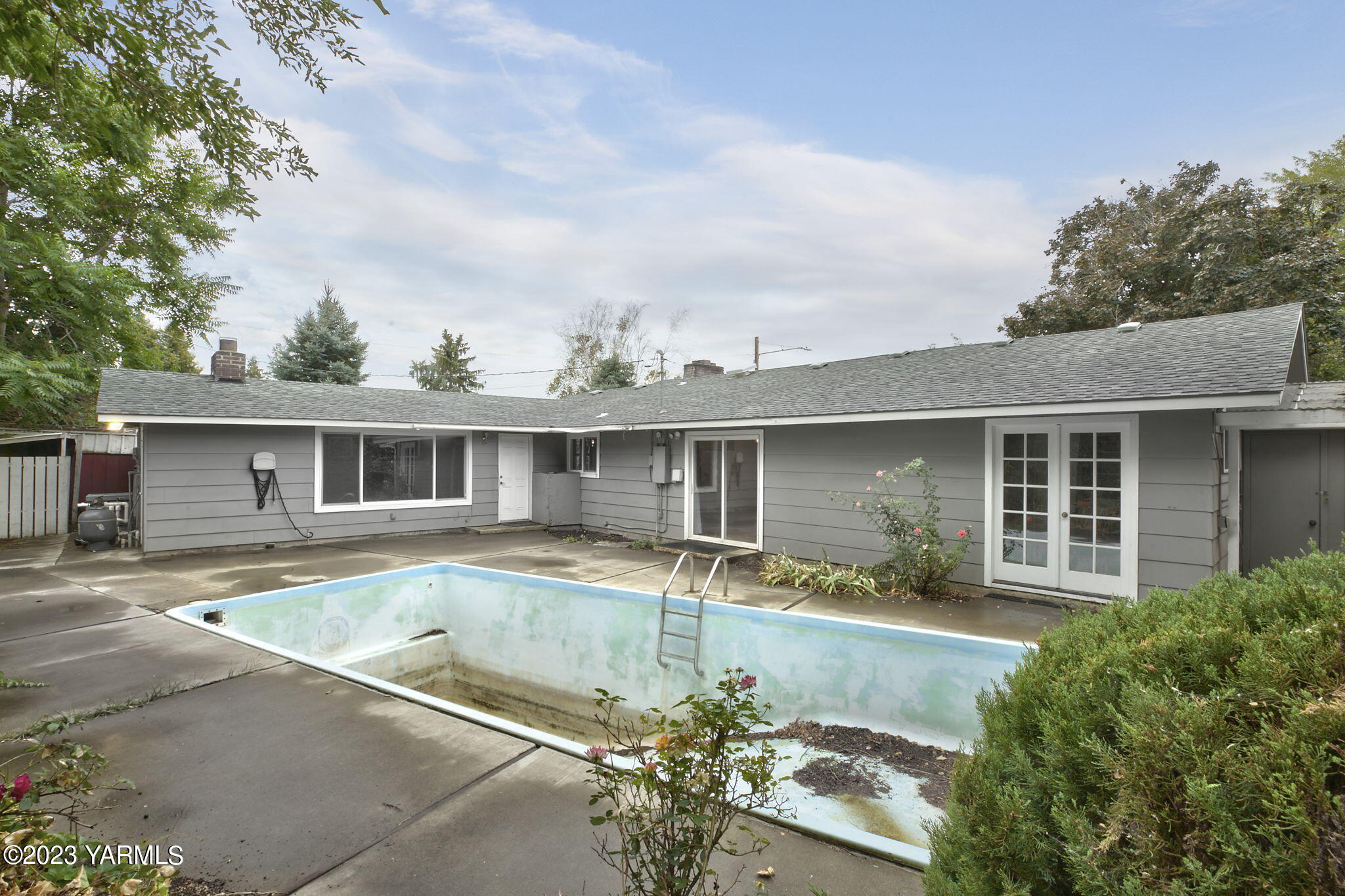 19 Belgold Dr