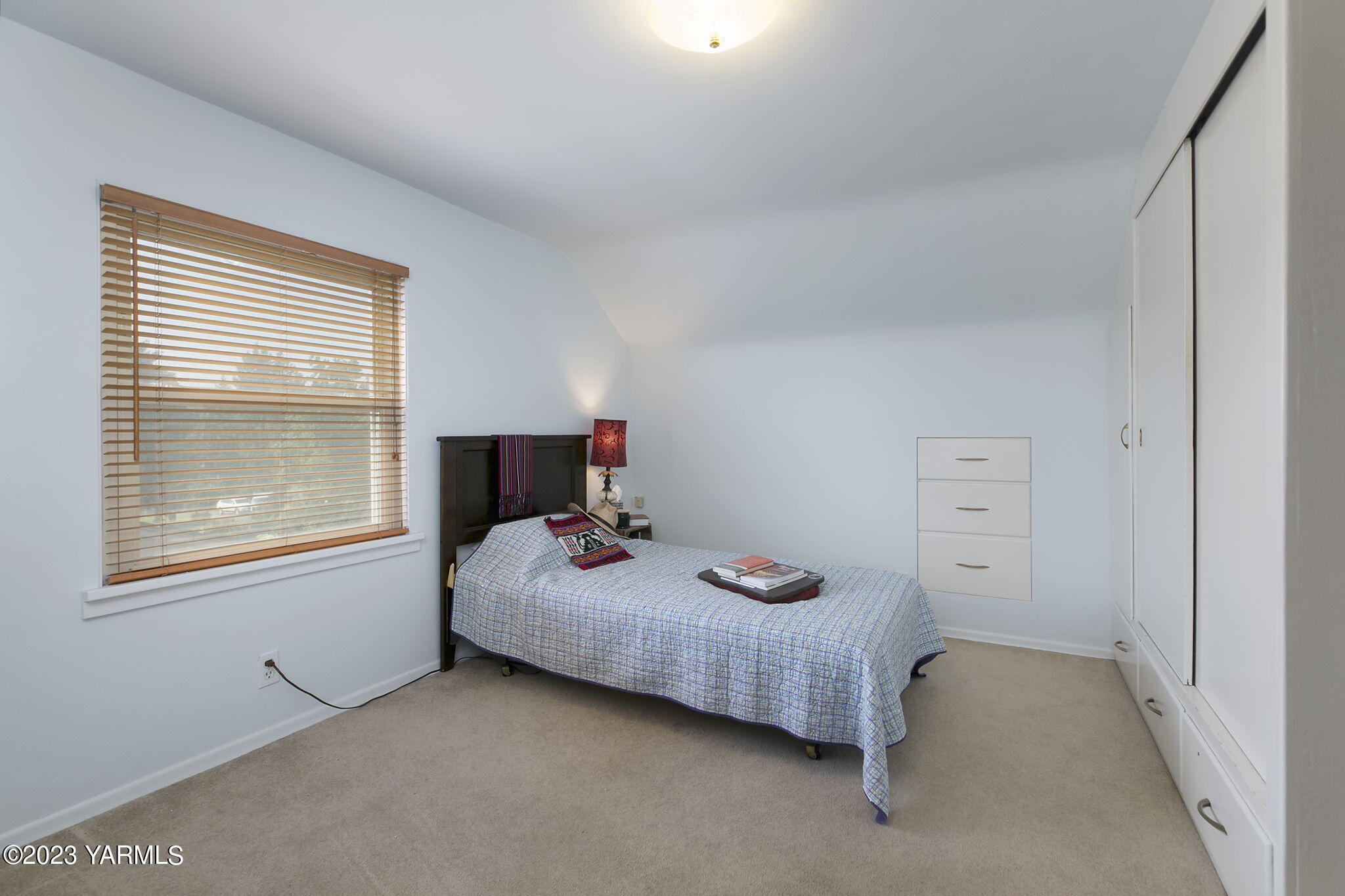 609 N 32nd Ave