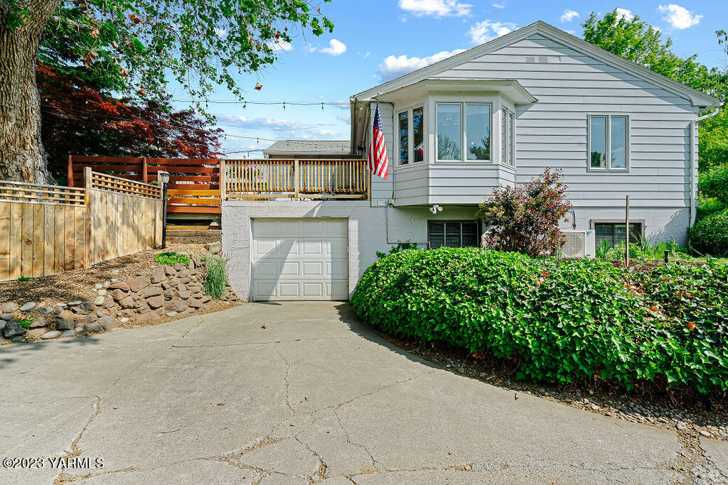 604 S 30th Ave