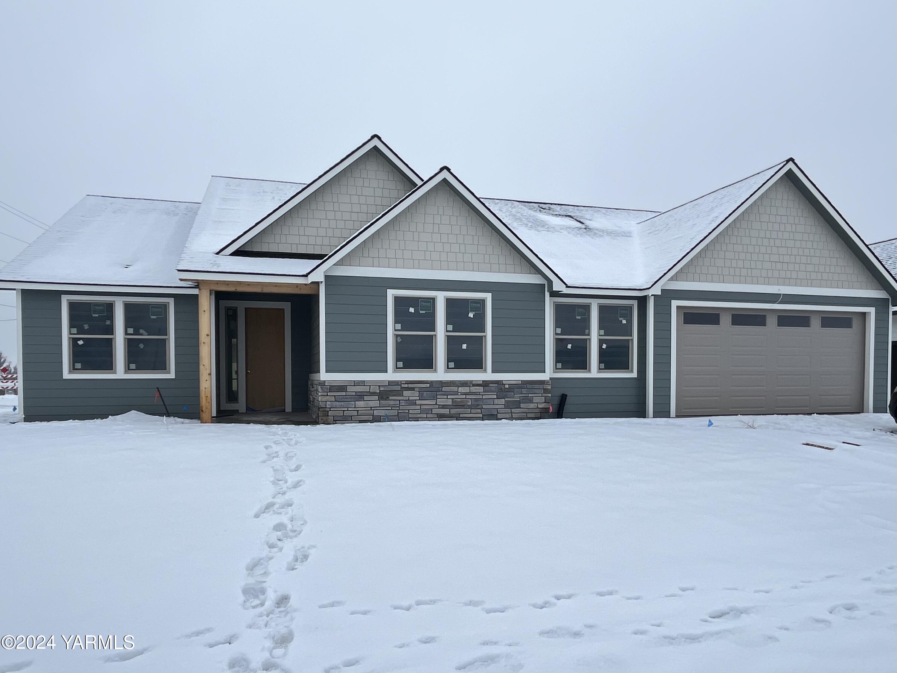 2108 S 72nd Ave