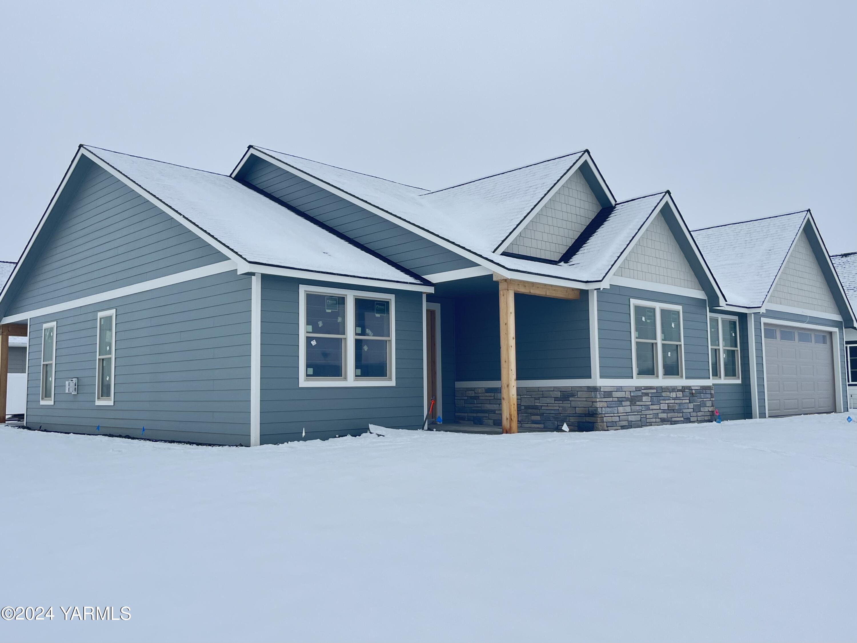 2108 S 72nd Ave