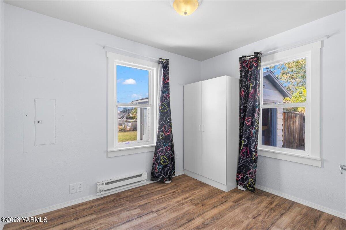 206 Locust St