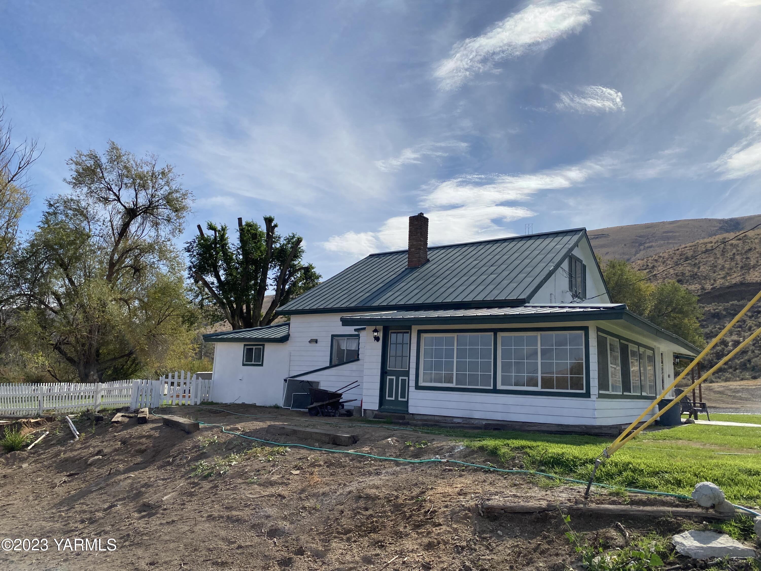 2 Medowbrook Rd