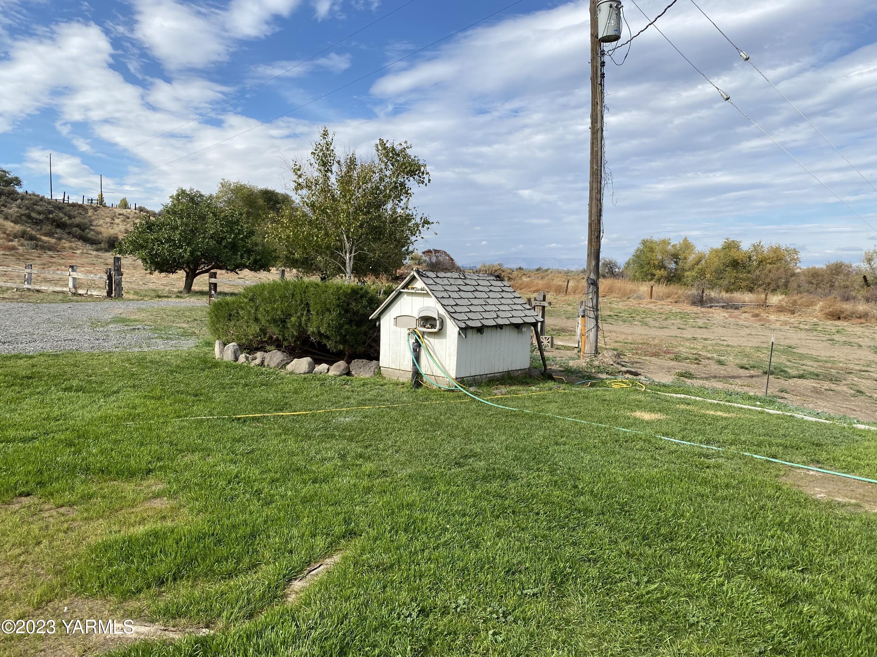 2 Medowbrook Rd