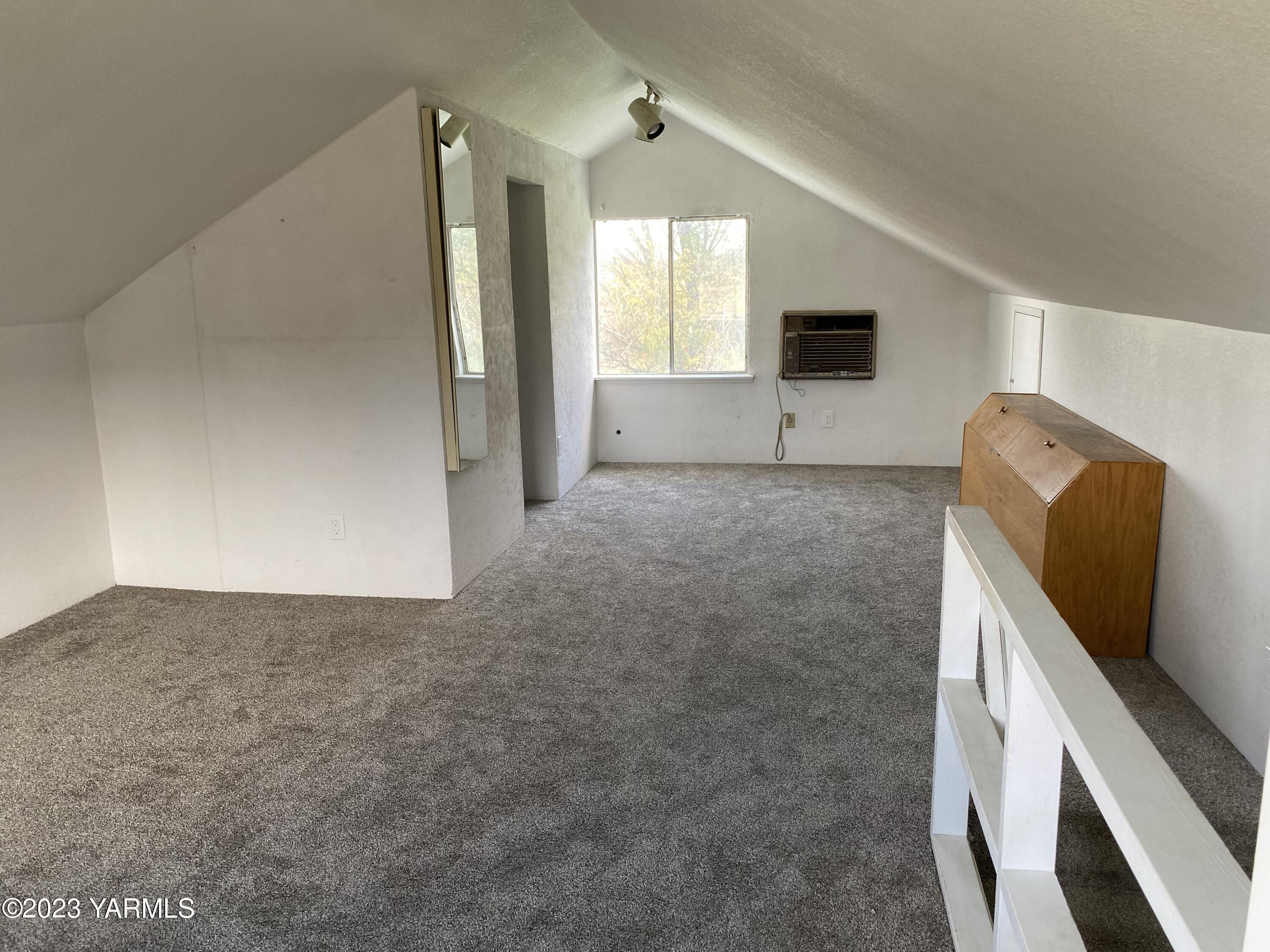 2 Medowbrook Rd