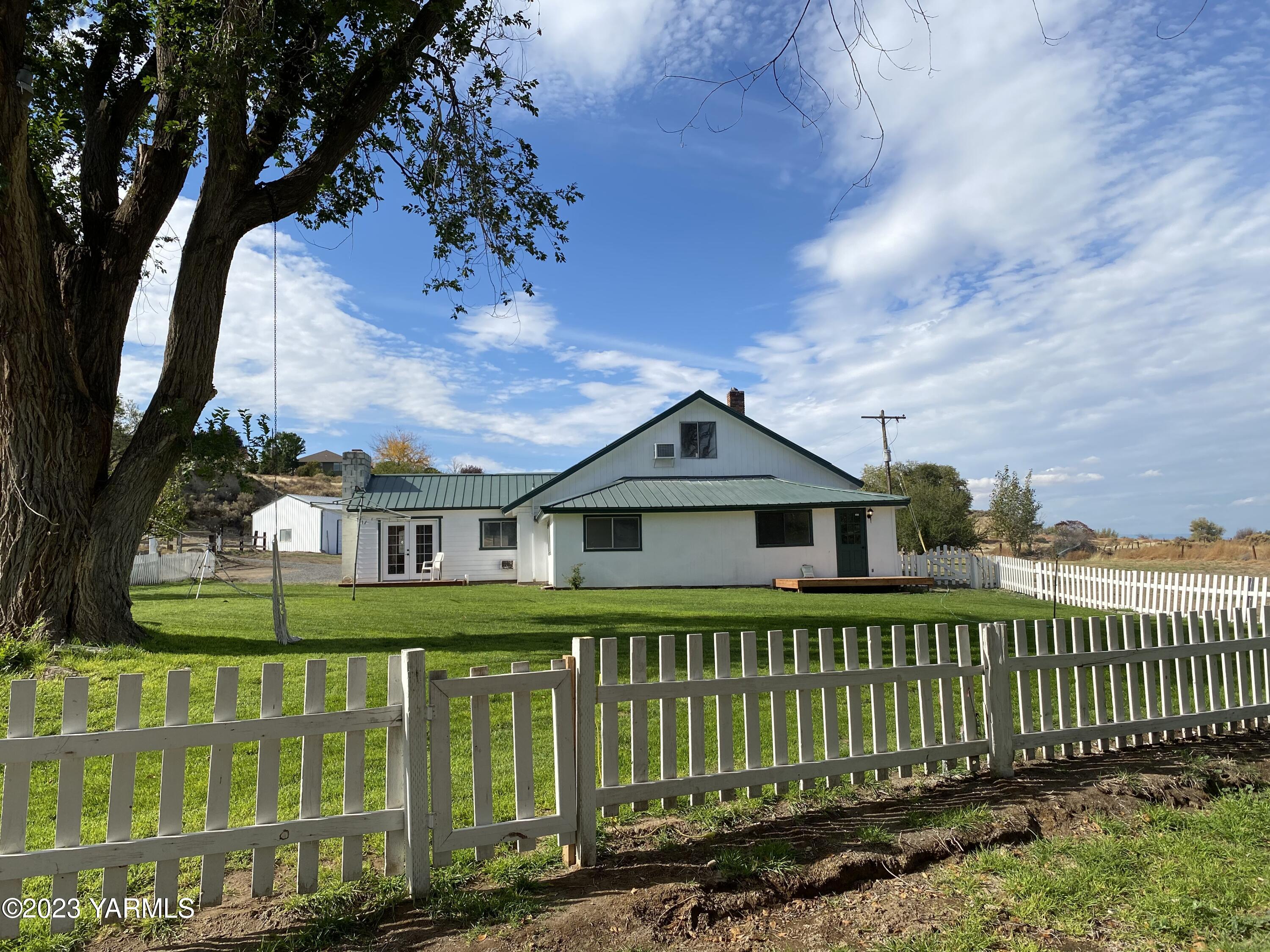 2 Medowbrook Rd