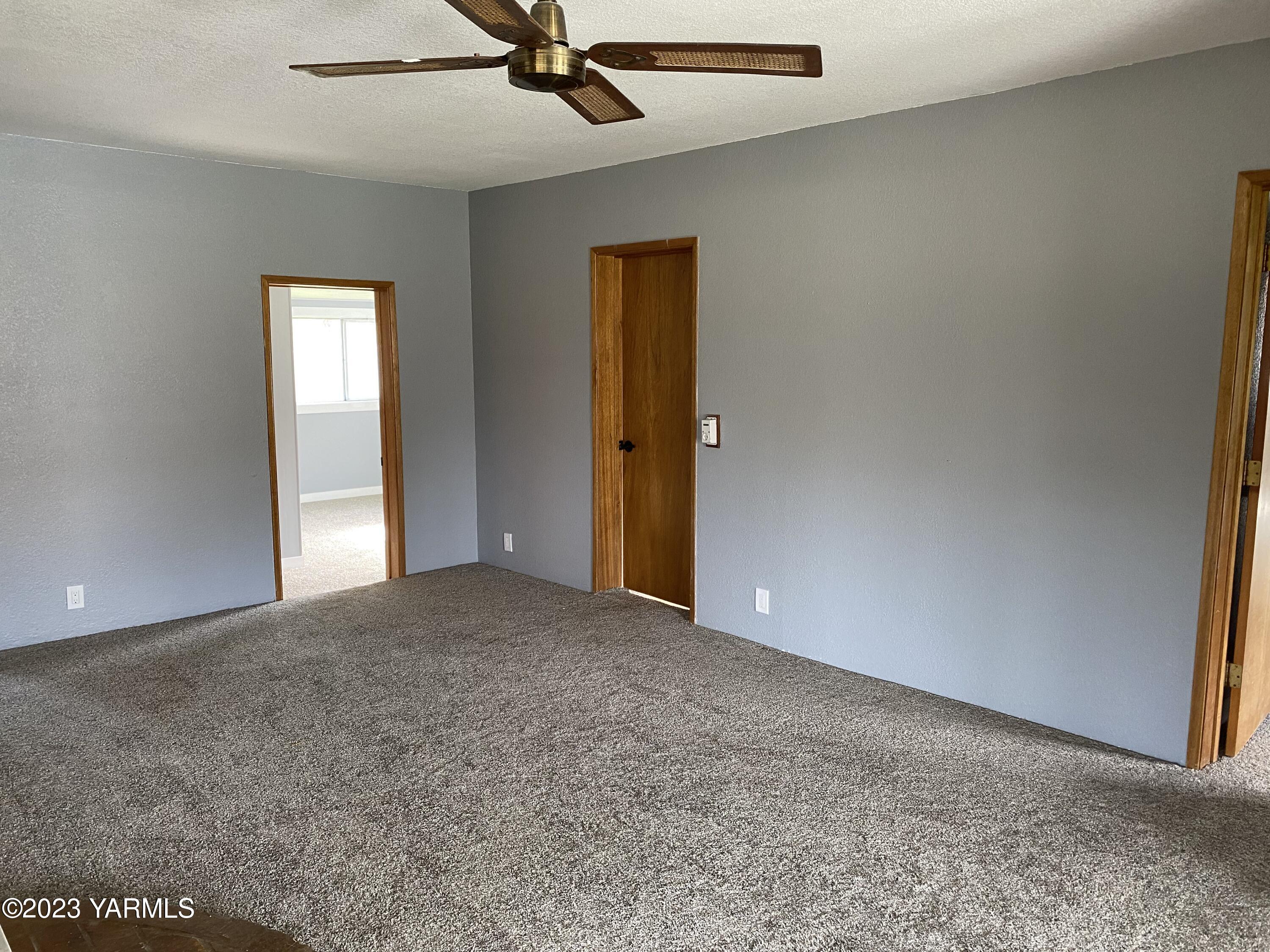 2 Medowbrook Rd