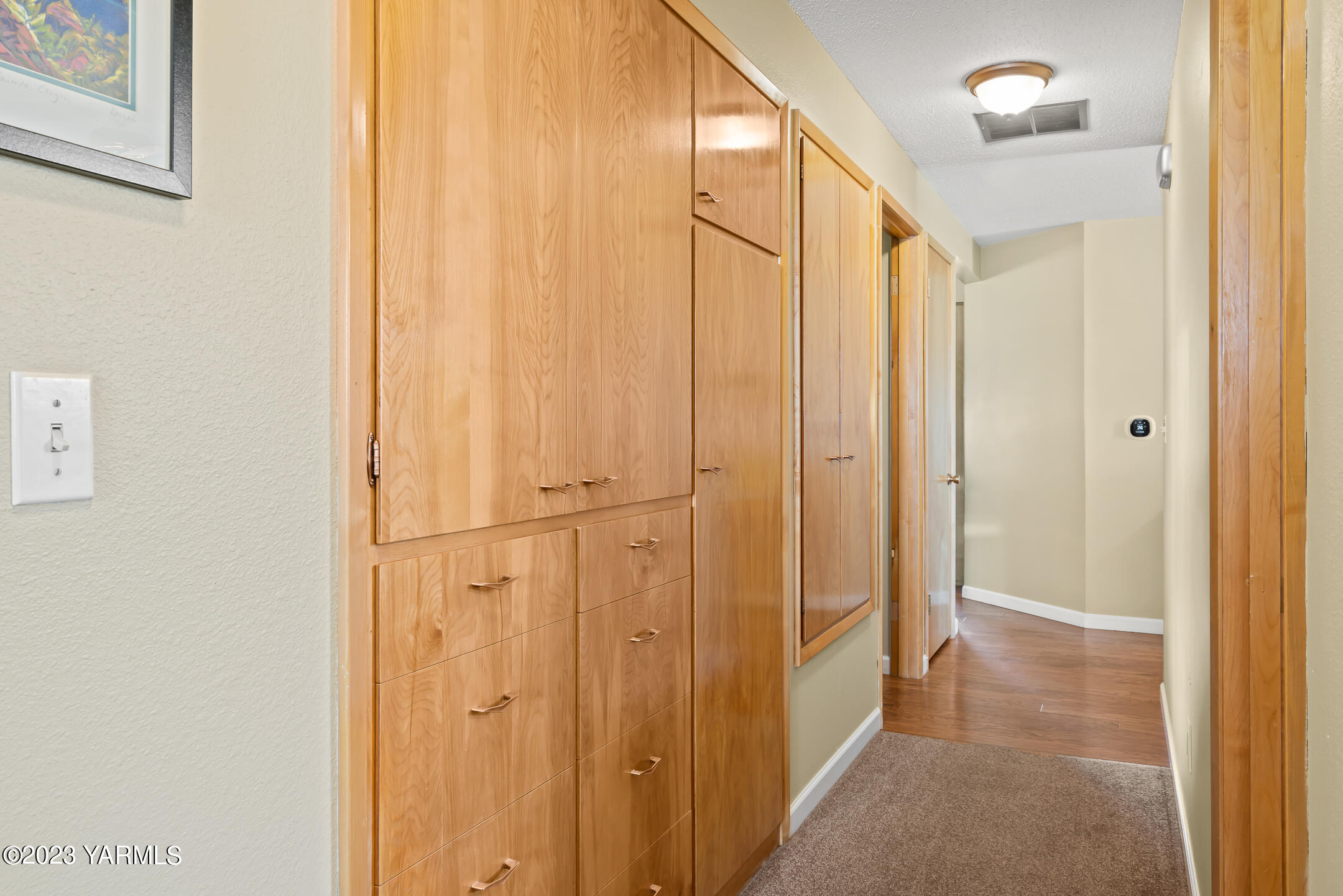 415 N 60th Ave