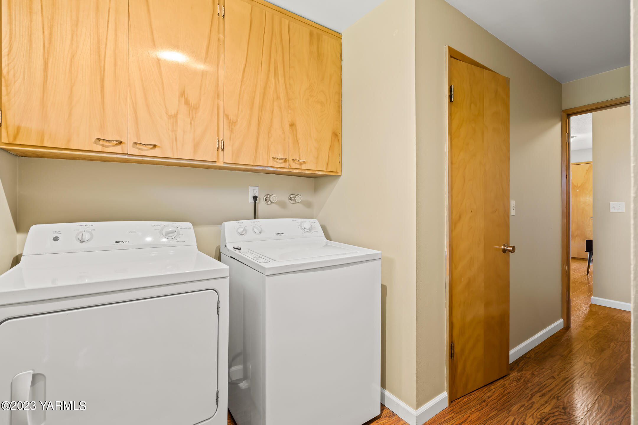415 N 60th Ave