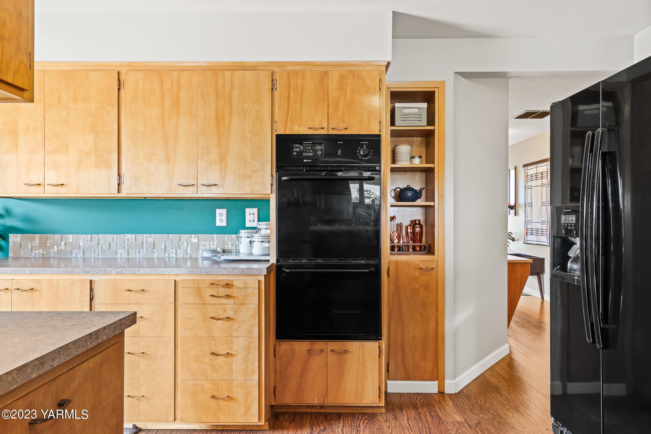 415 N 60th Ave