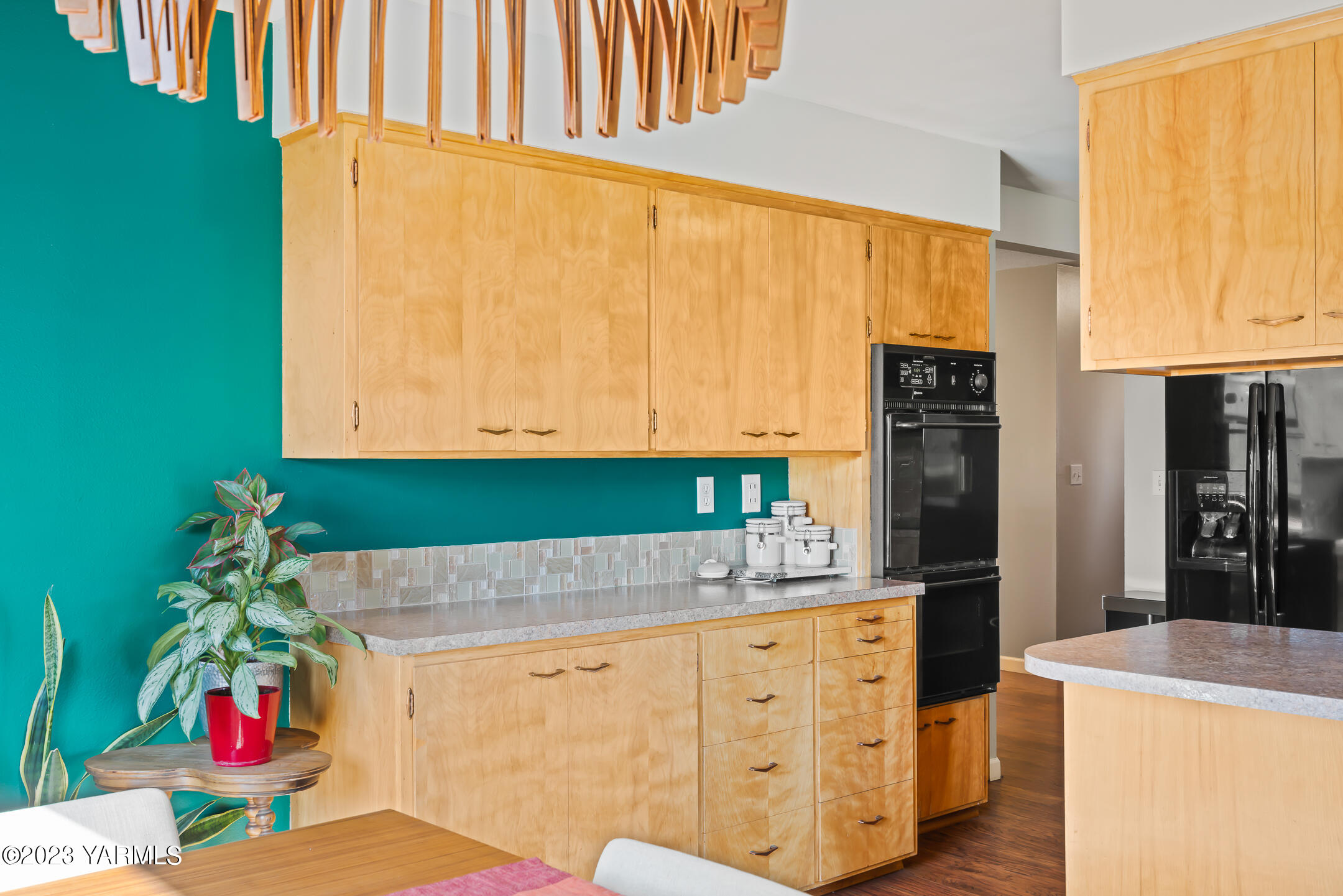 415 N 60th Ave