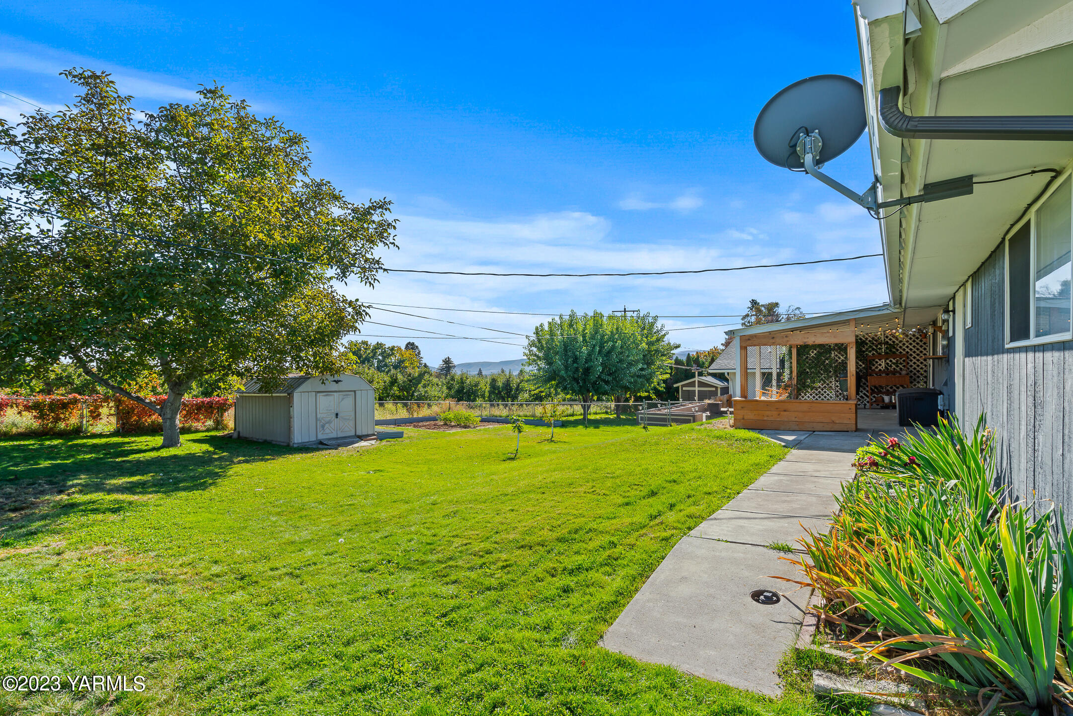 415 N 60th Ave