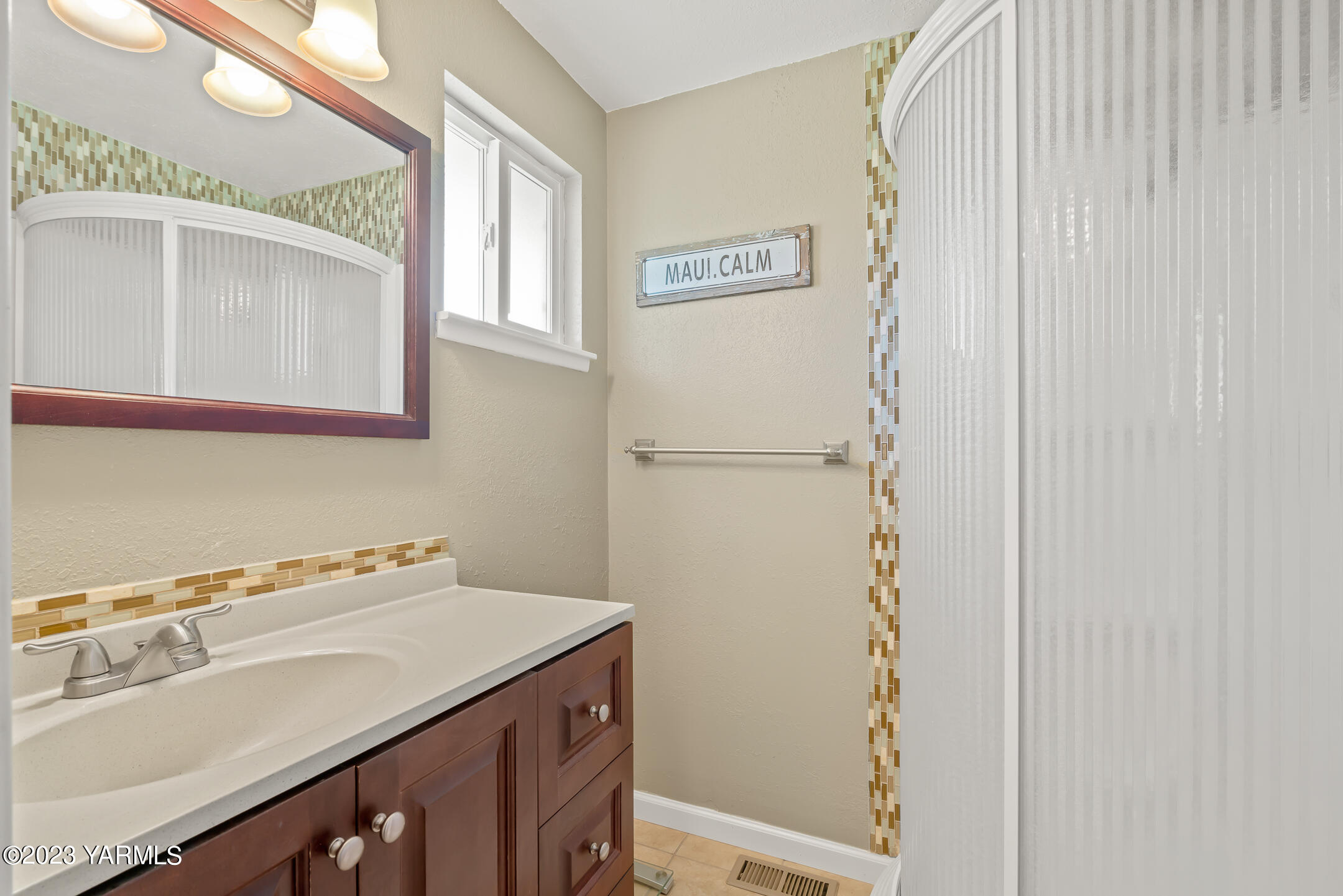 415 N 60th Ave
