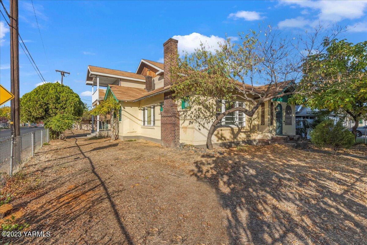 816 S 7th St