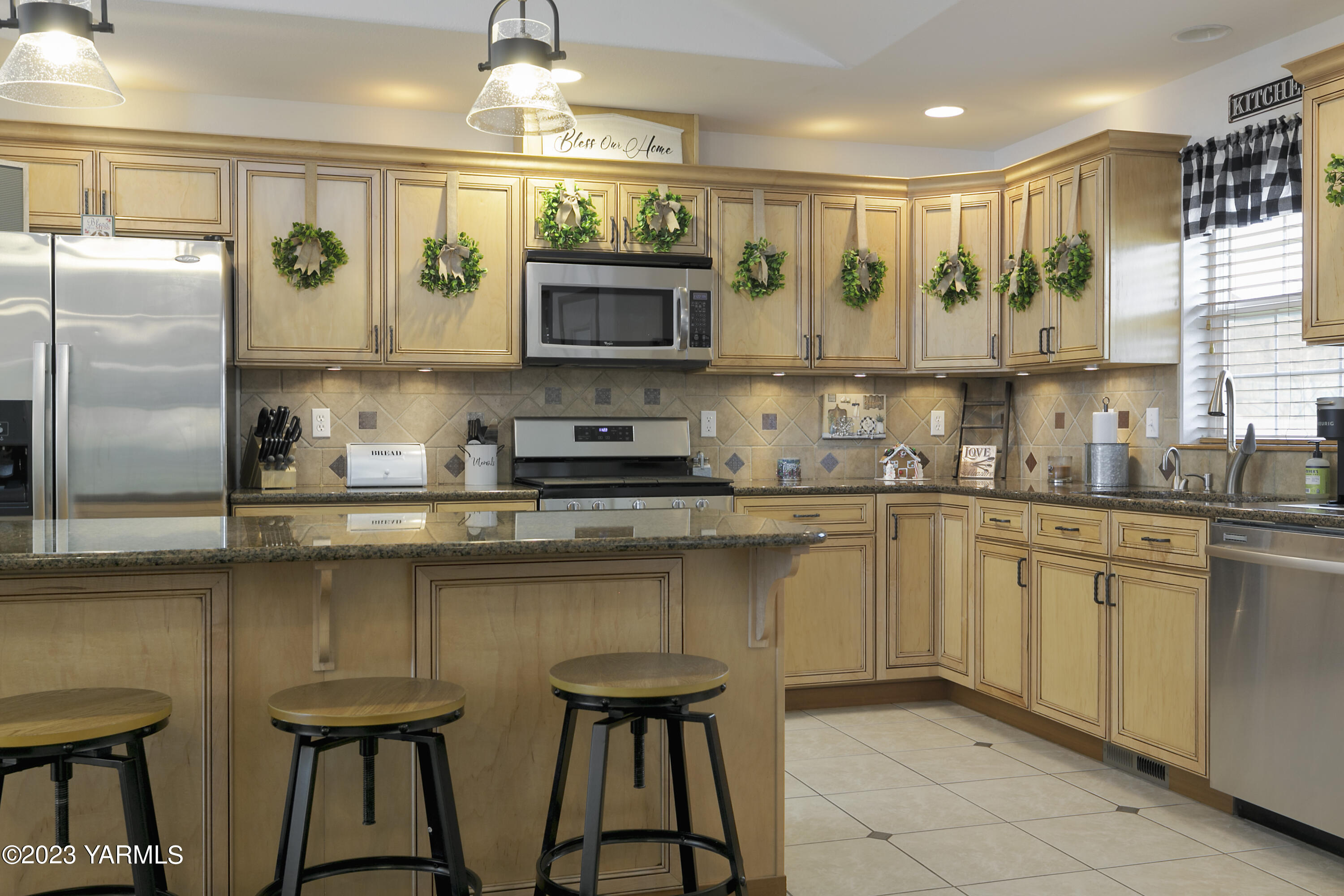 1209 Mayer Ct