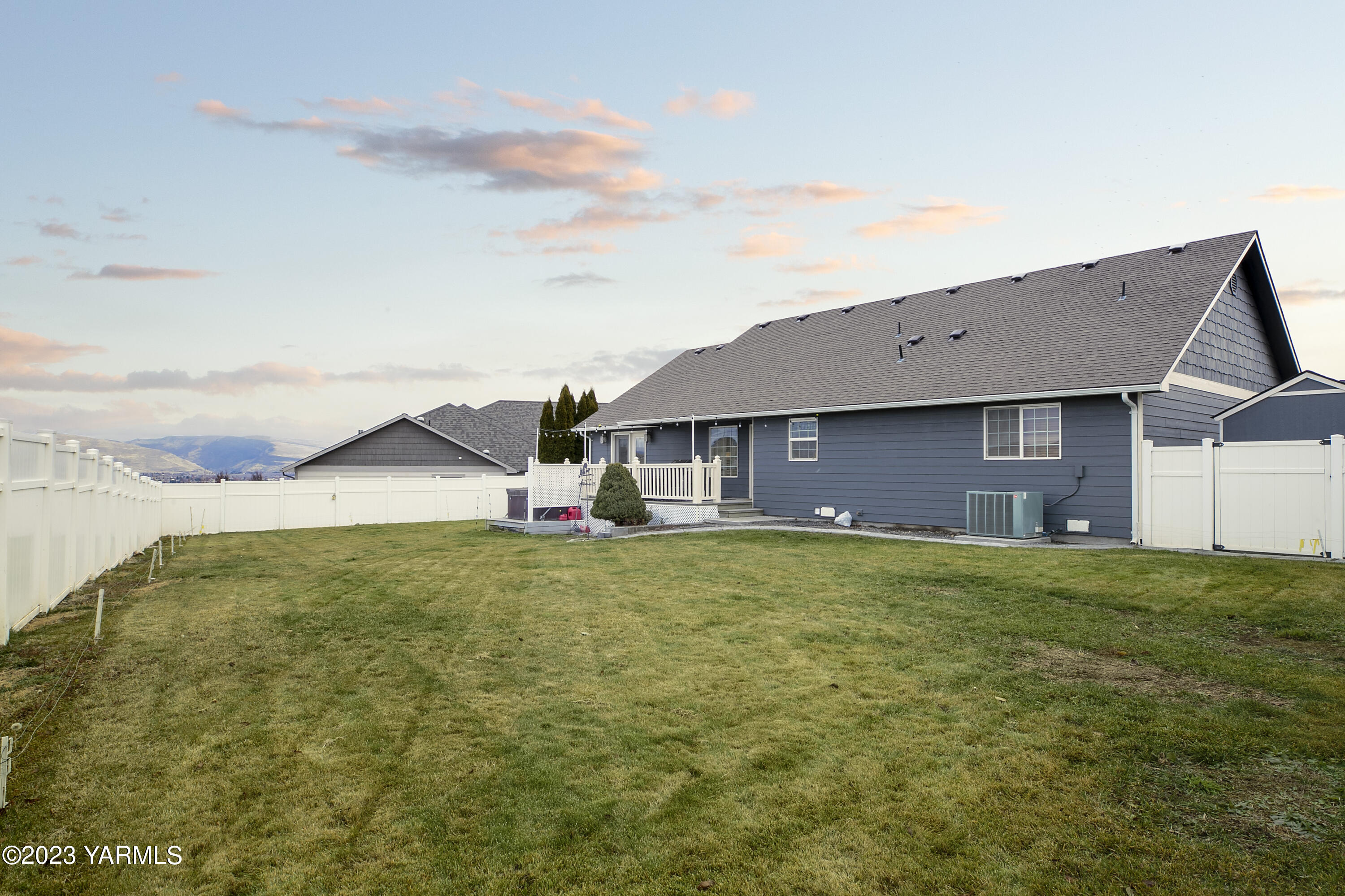 1209 Mayer Ct