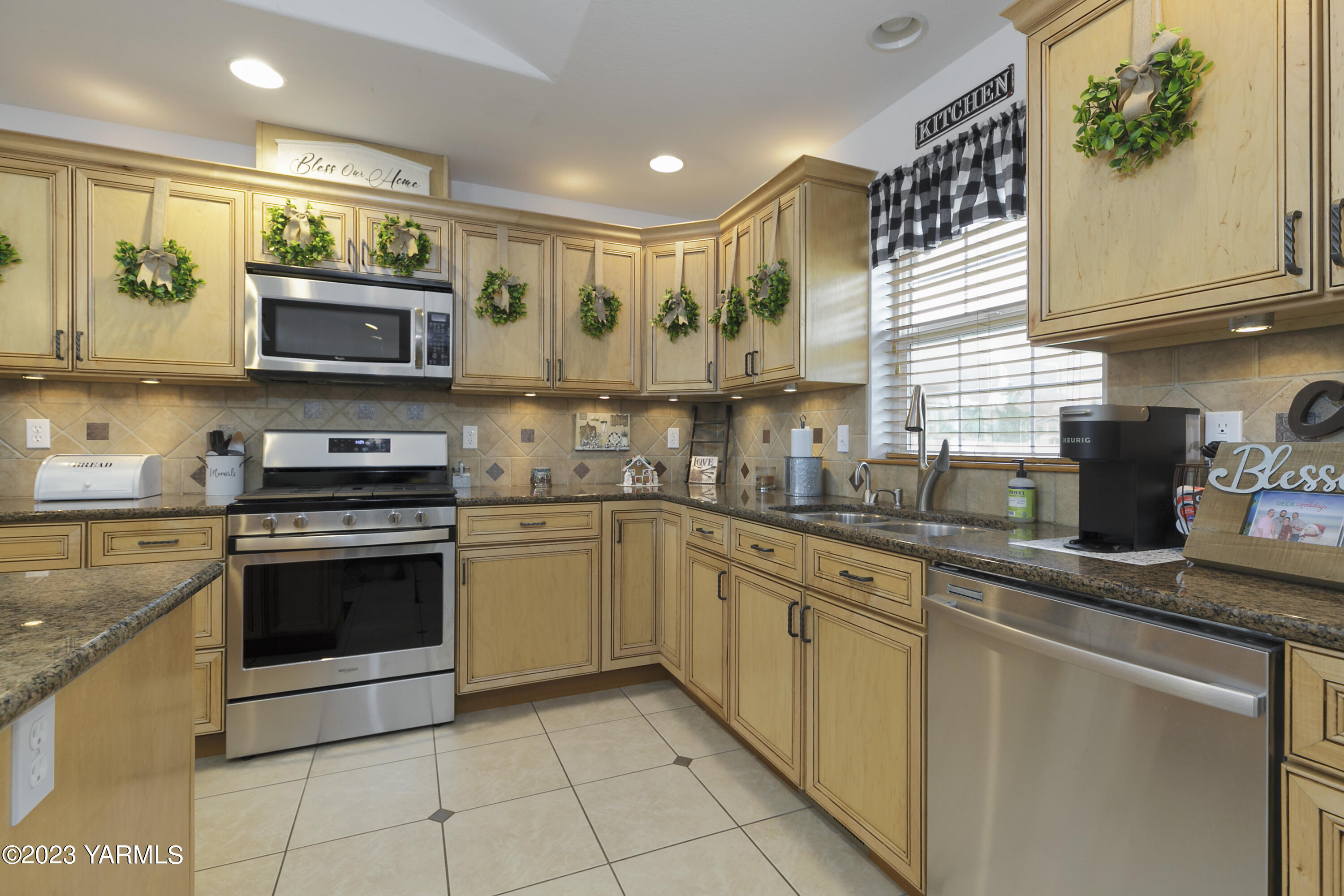 1209 Mayer Ct