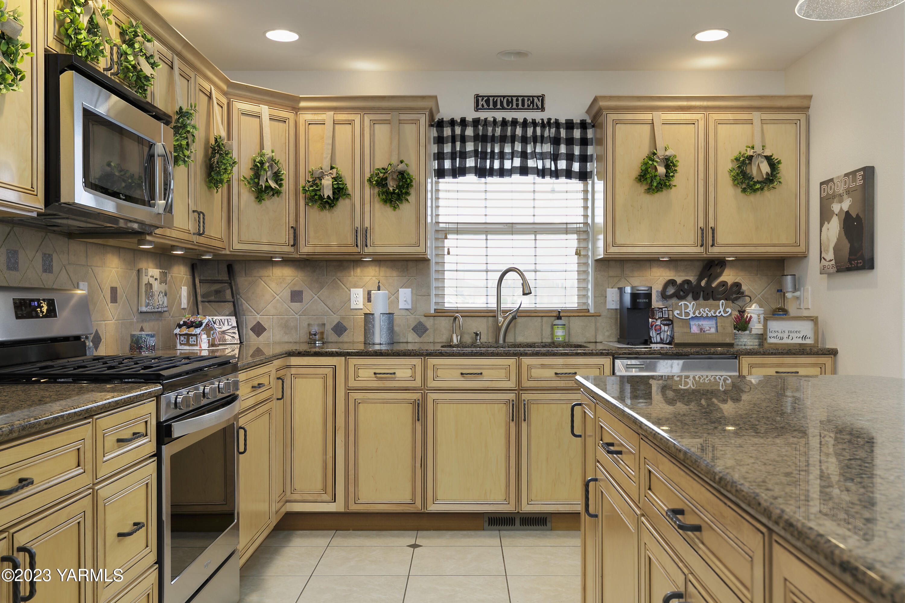 1209 Mayer Ct
