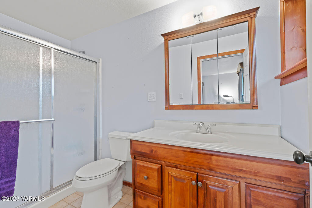 33 Shafer Ave