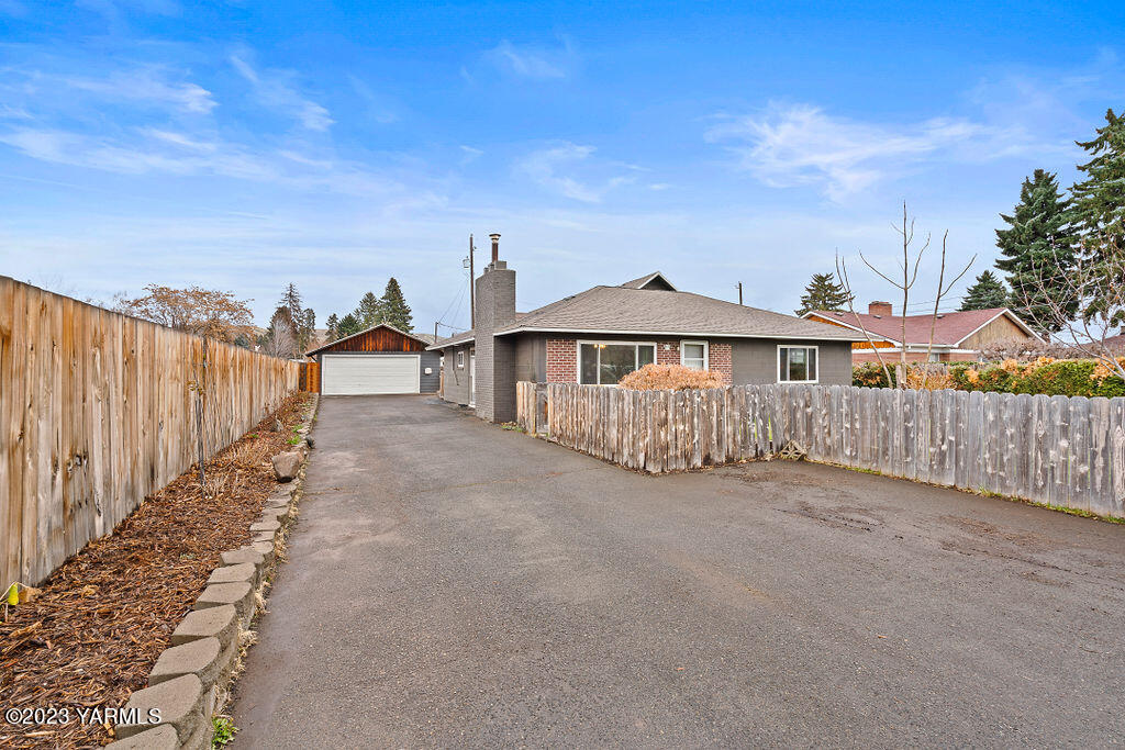 33 Shafer Ave