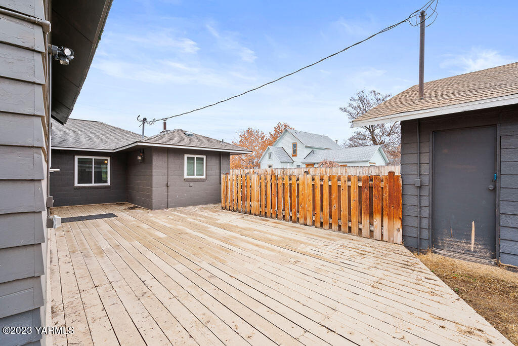 33 Shafer Ave