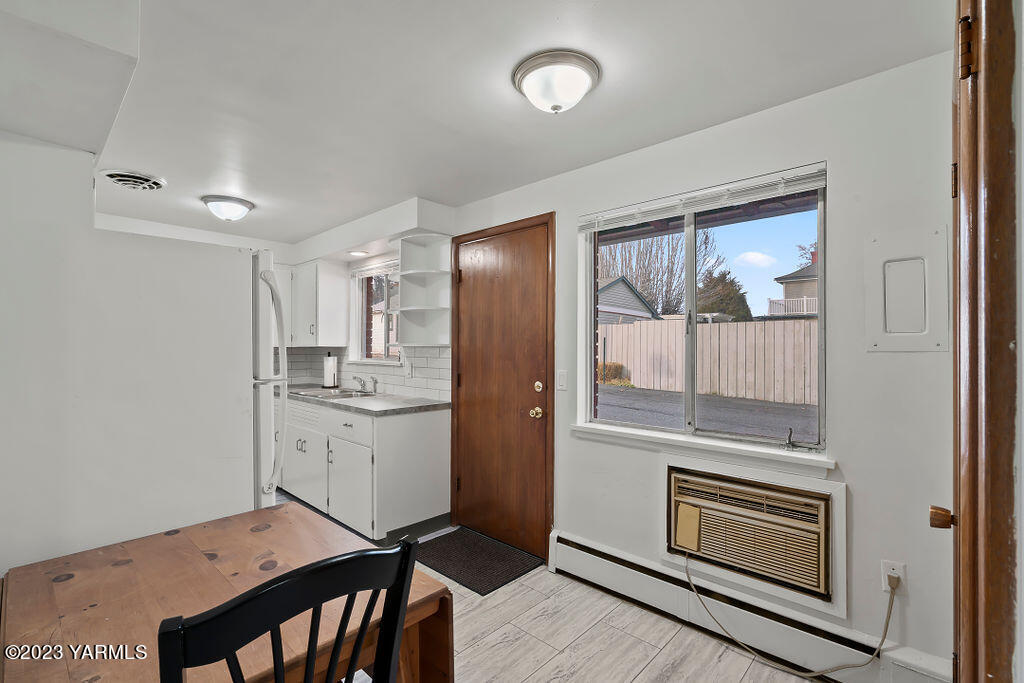1501 W Chestnut Ave Unit: 5
