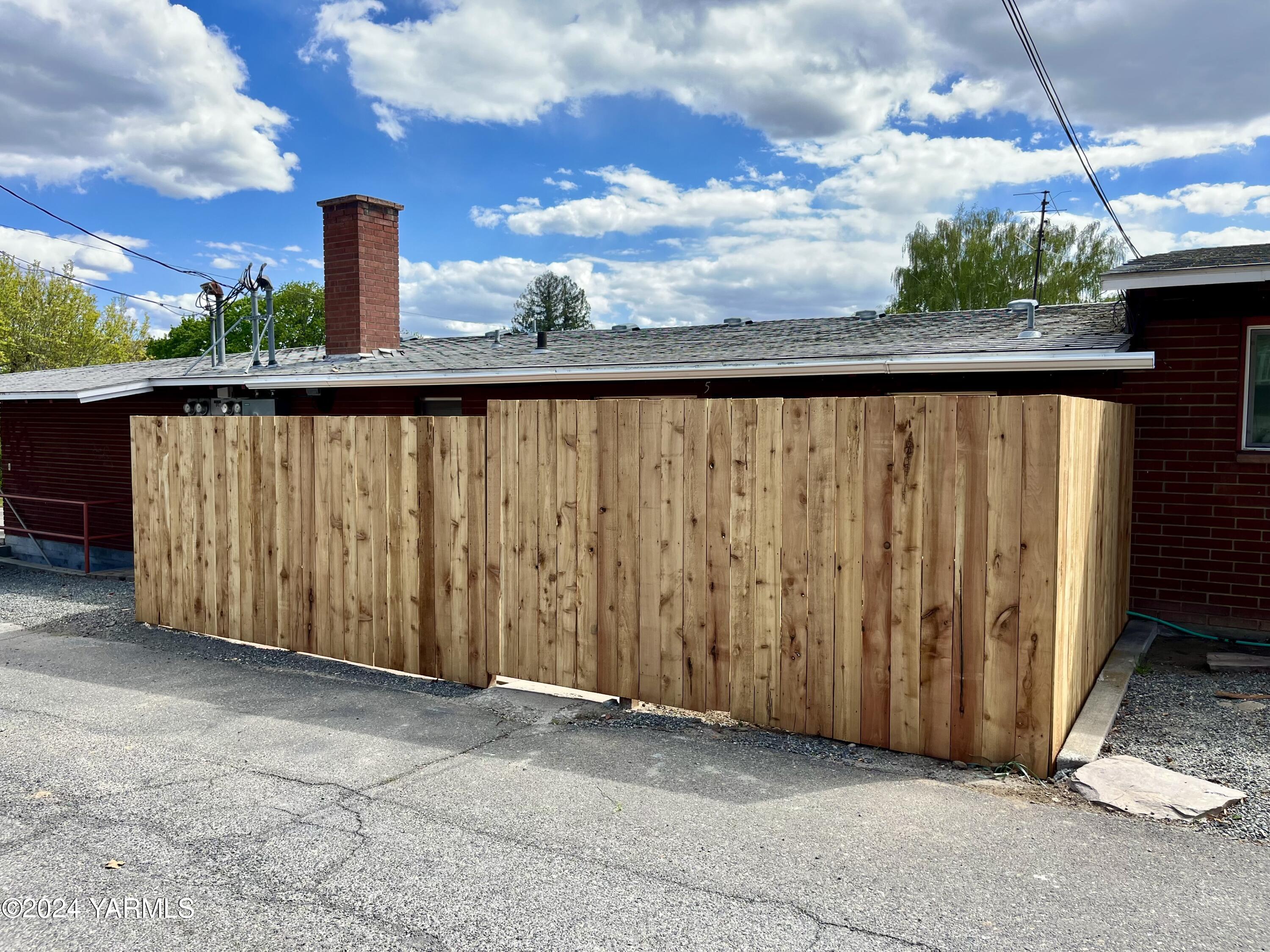1501 W Chestnut Ave Unit: 5