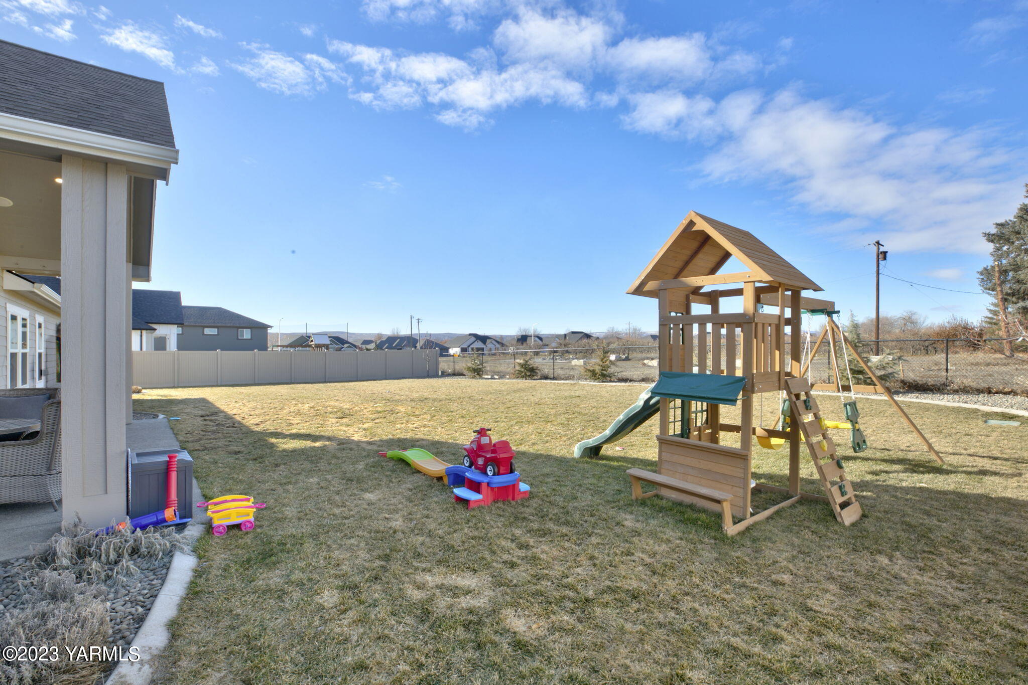 2008 S 93rd Ave