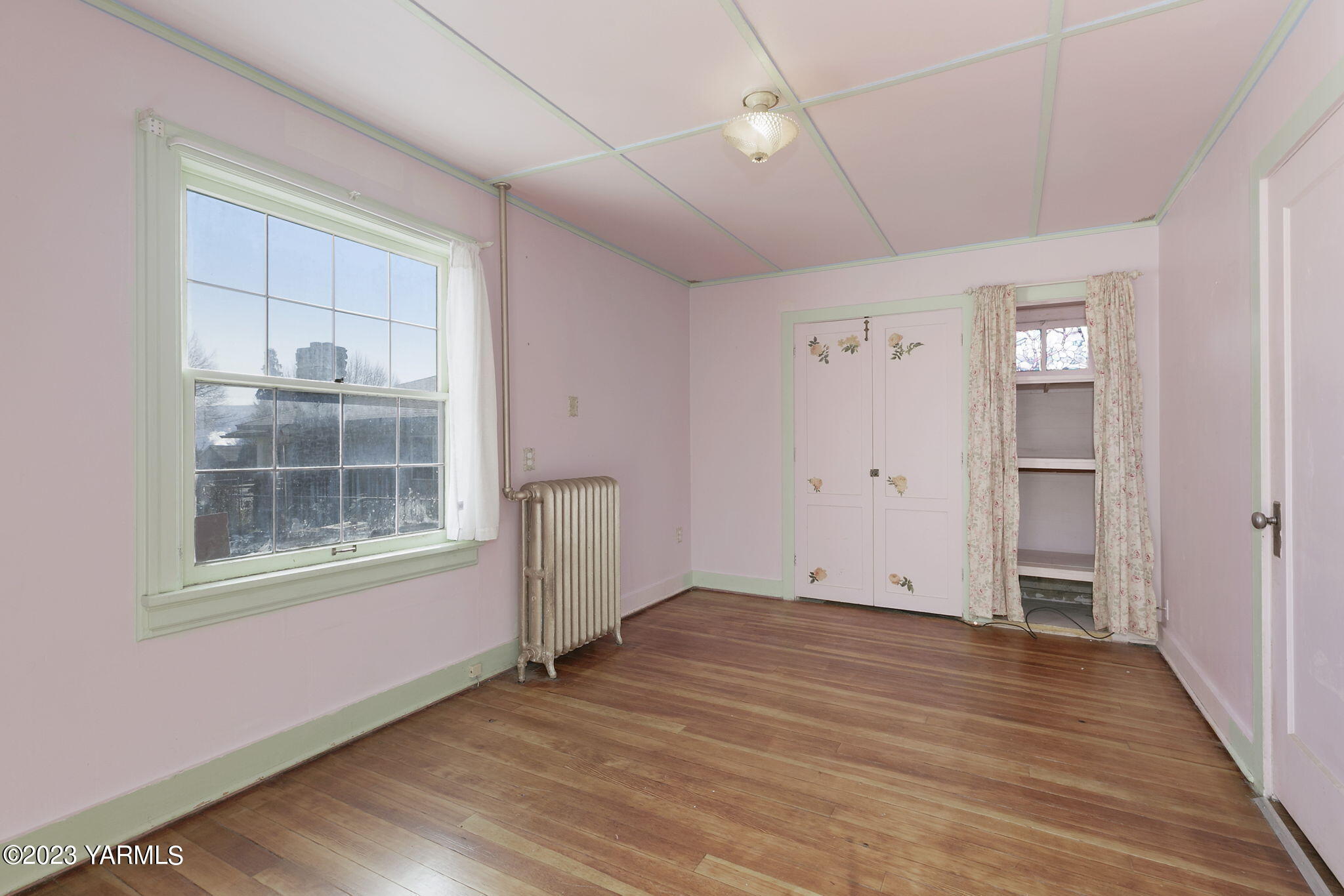 110 N 3rd St