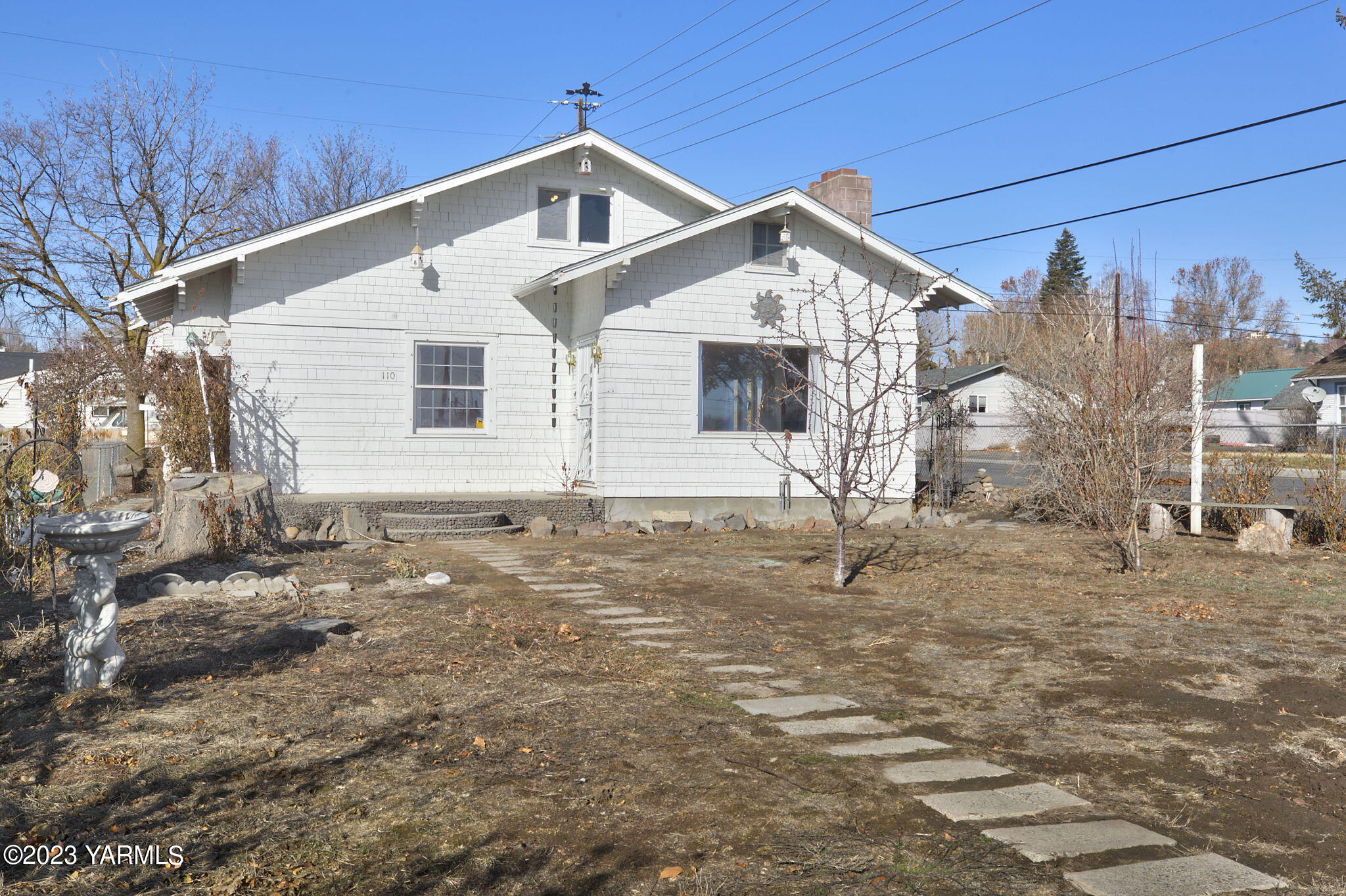 110 N 3rd St