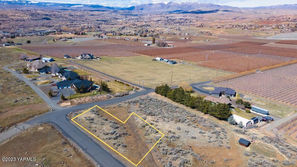 101 Lookout Point Dr