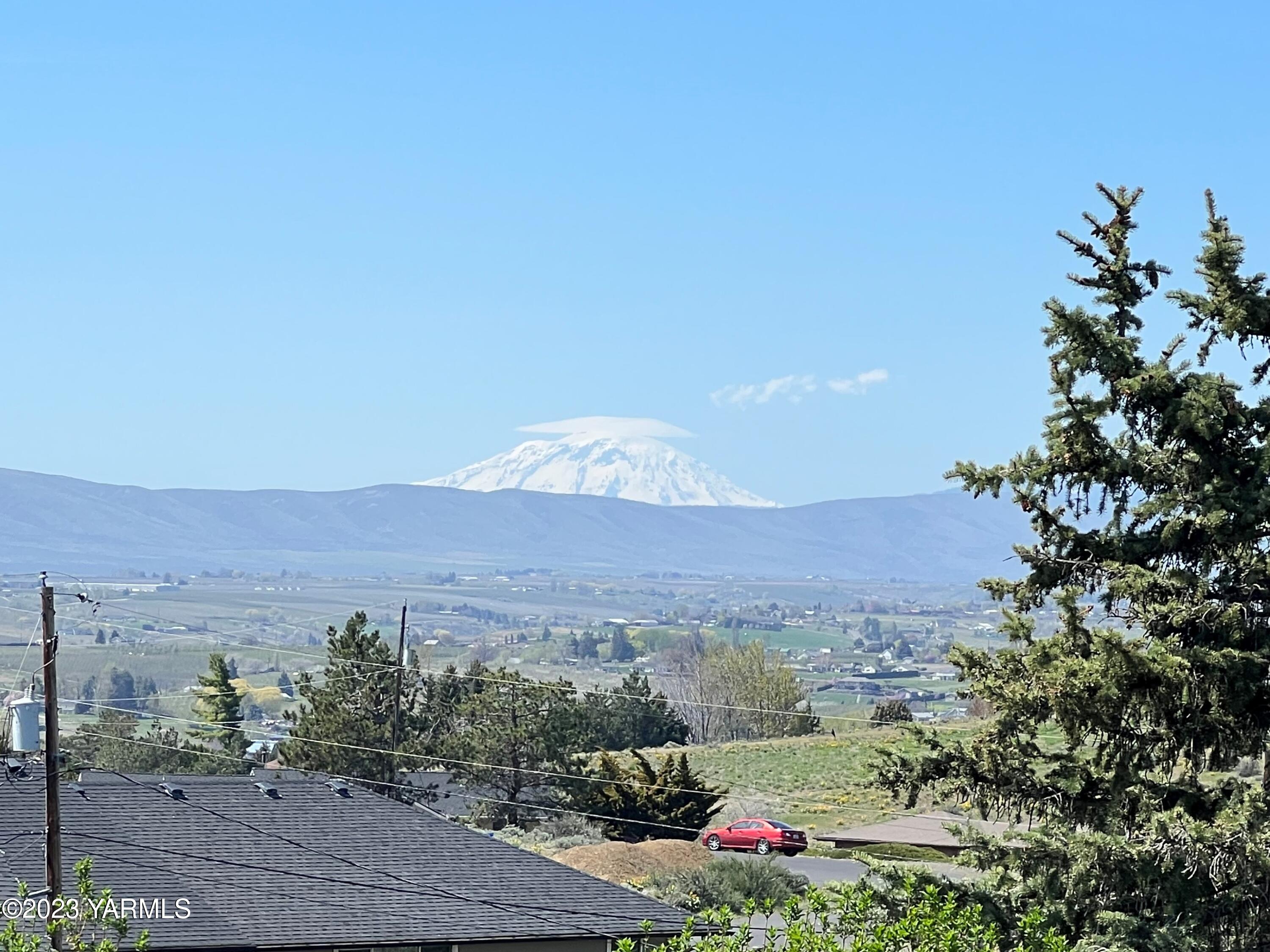 8005 Viewcrest Pl