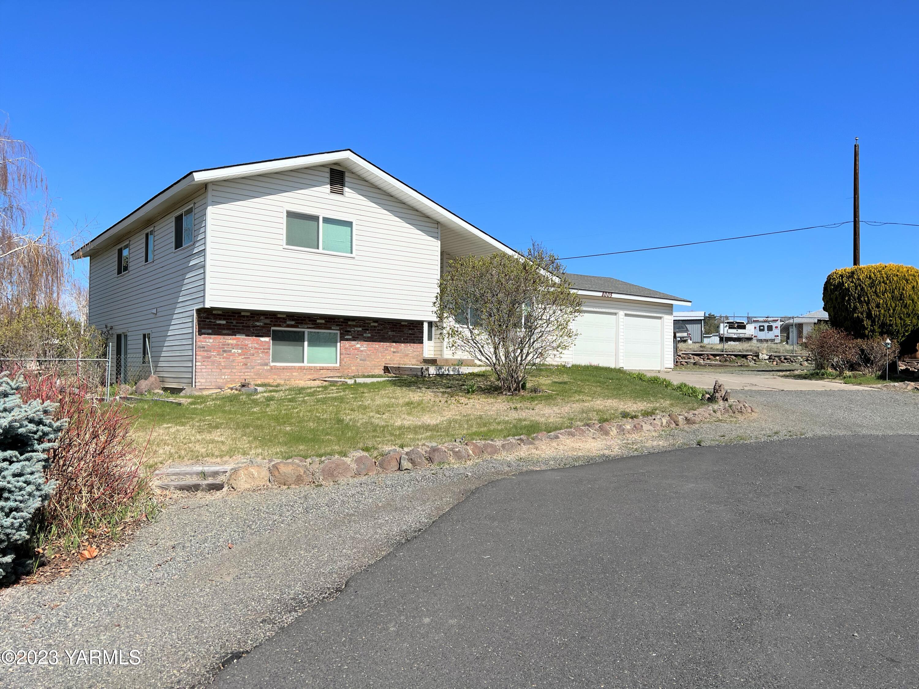 8005 Viewcrest Pl