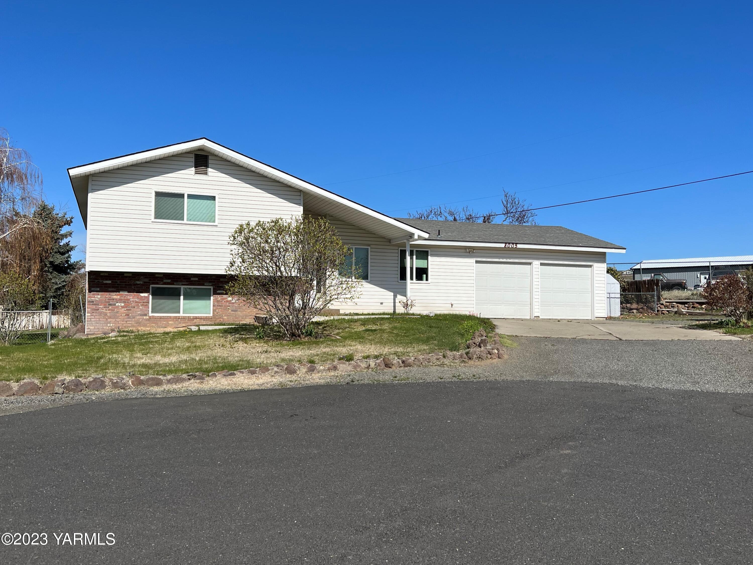 8005 Viewcrest Pl