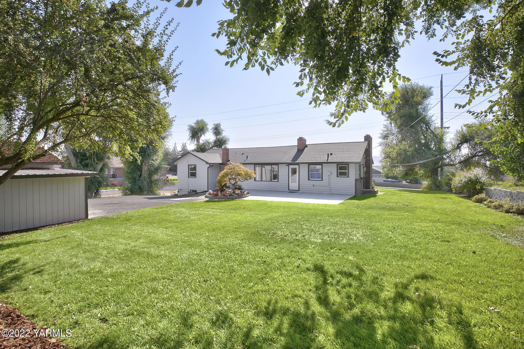 6315 Summitview Ave