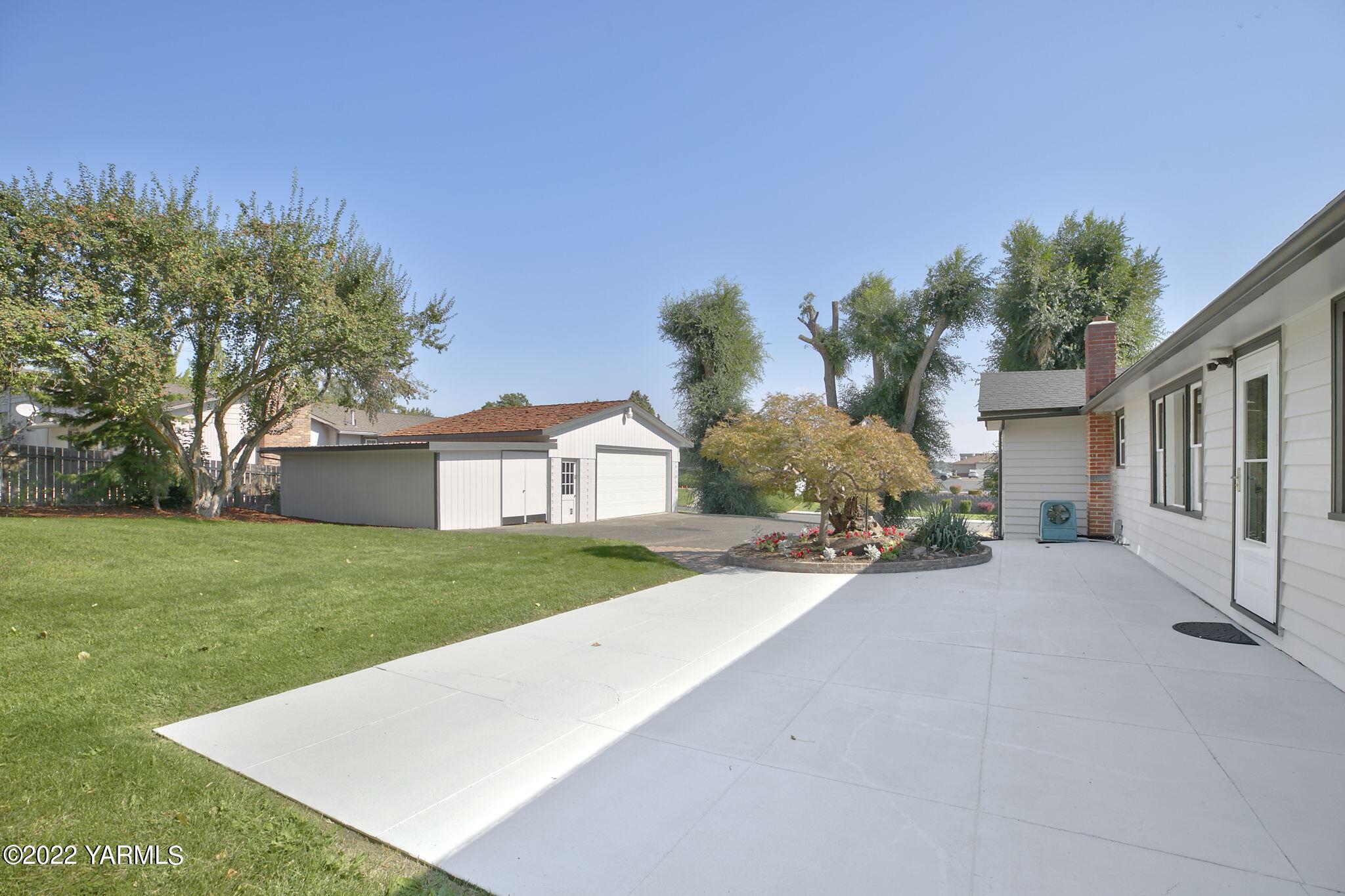 6315 Summitview Ave
