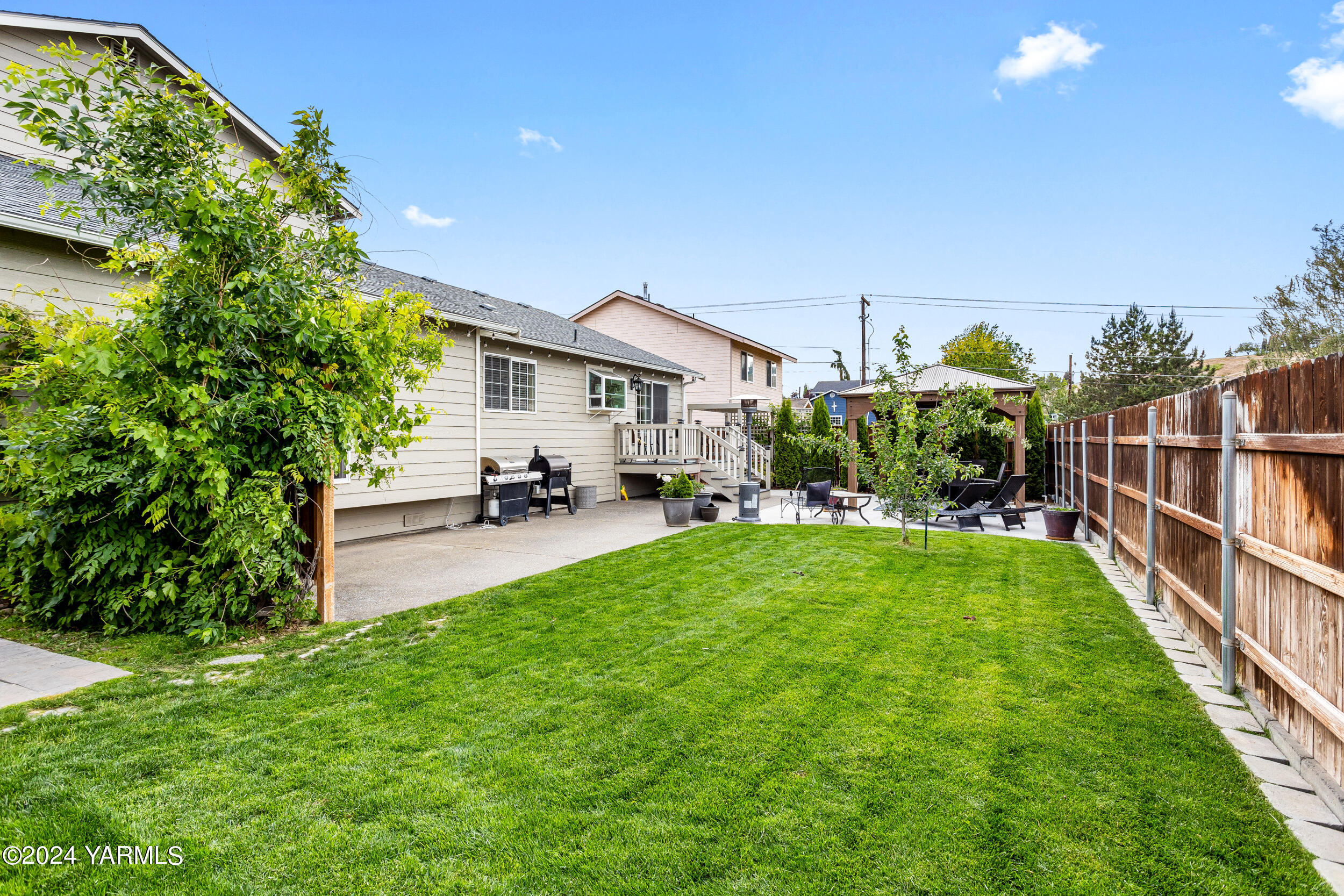 1505 W Orchard Ave