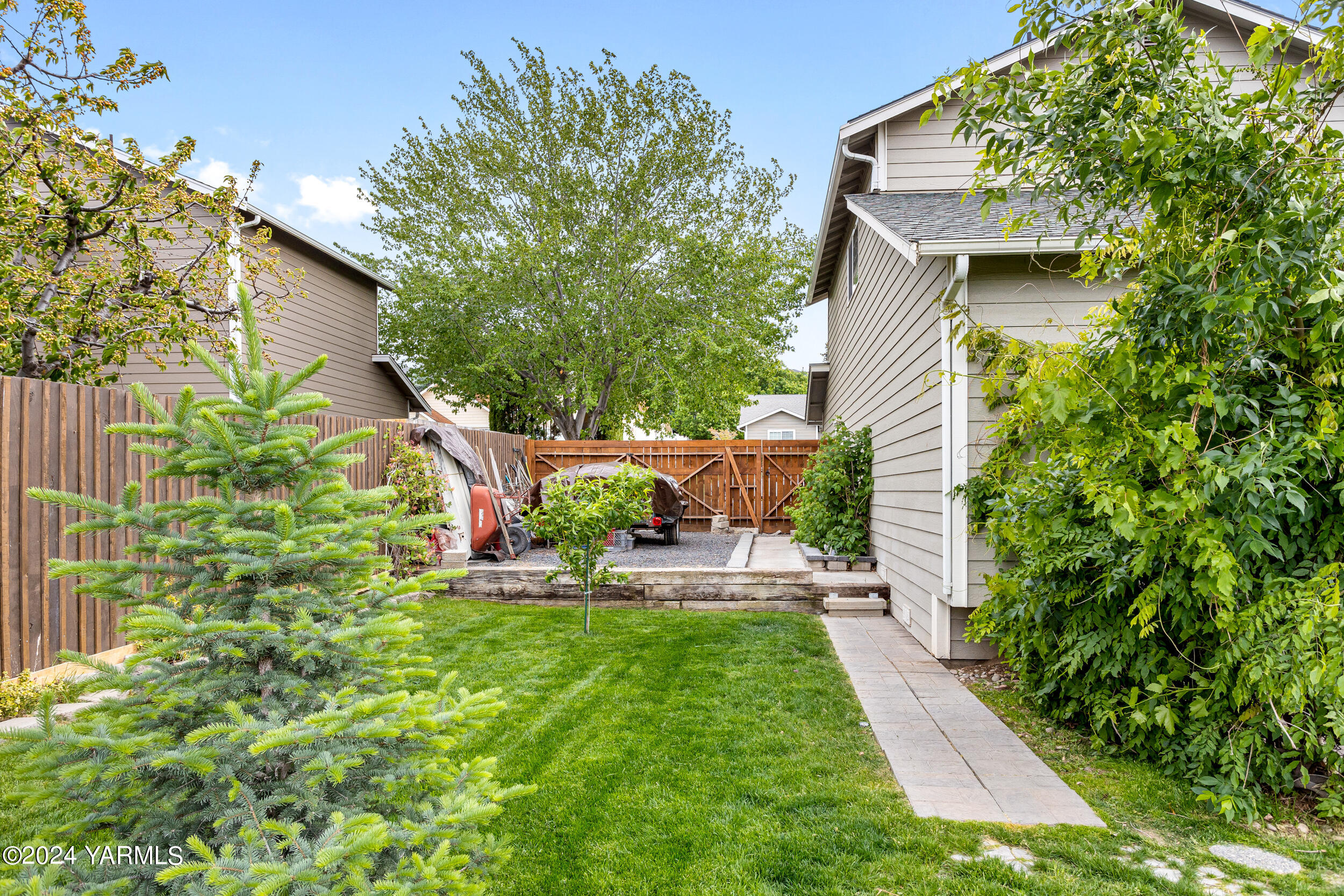 1505 W Orchard Ave