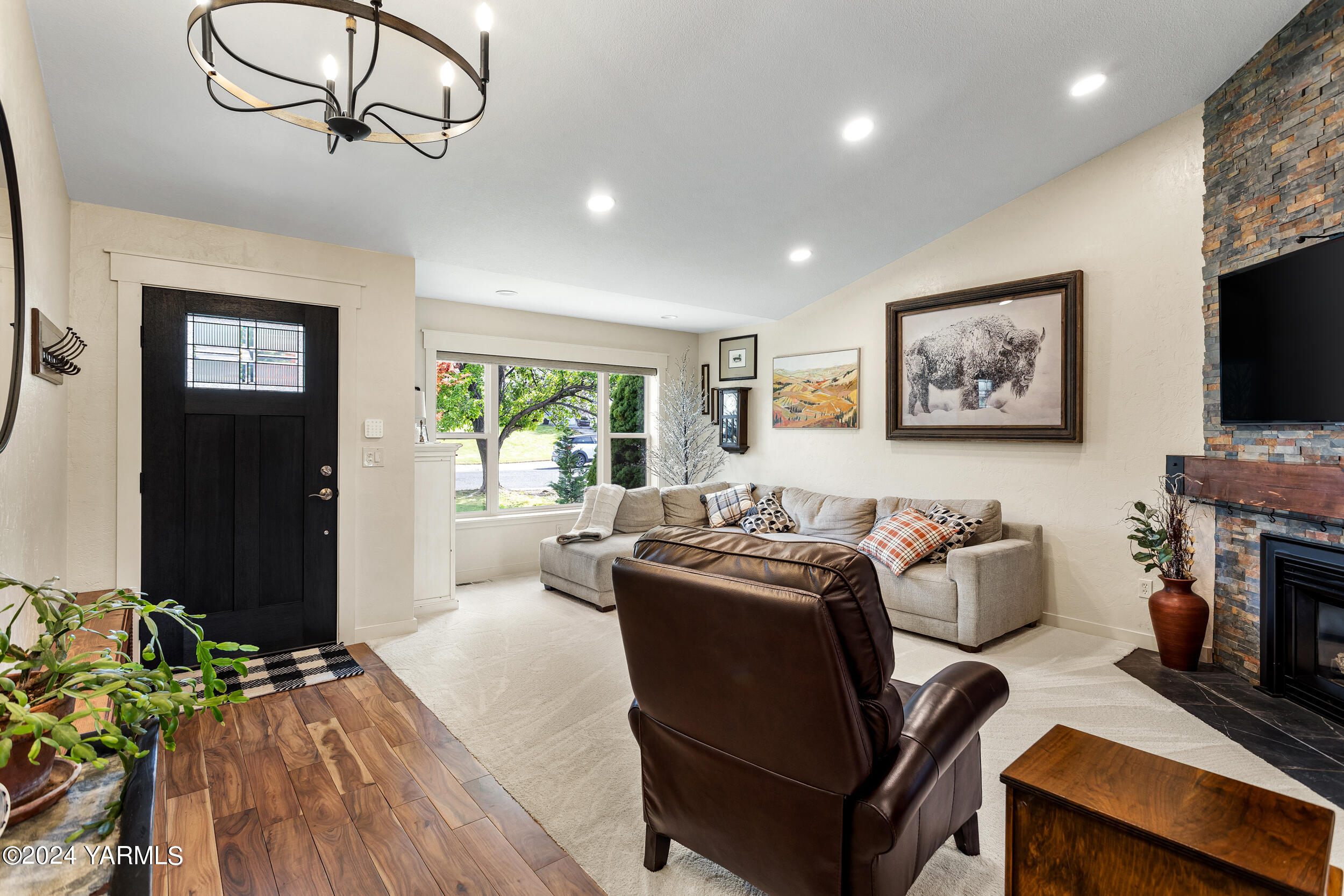1505 W Orchard Ave