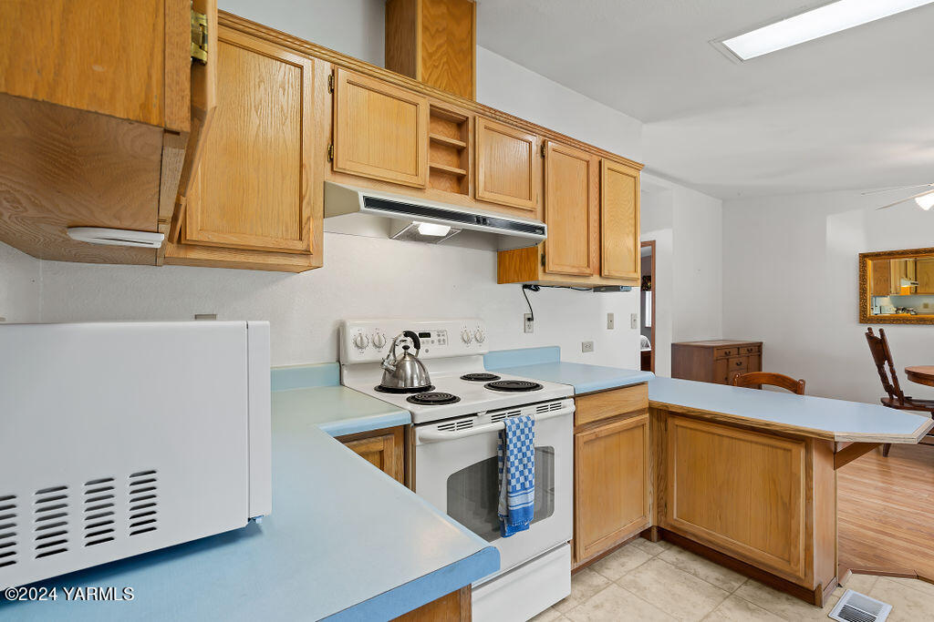 3701 Gun Club Rd Unit: 122