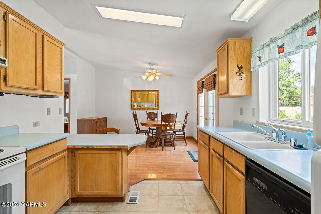 3701 Gun Club Rd Unit: 122