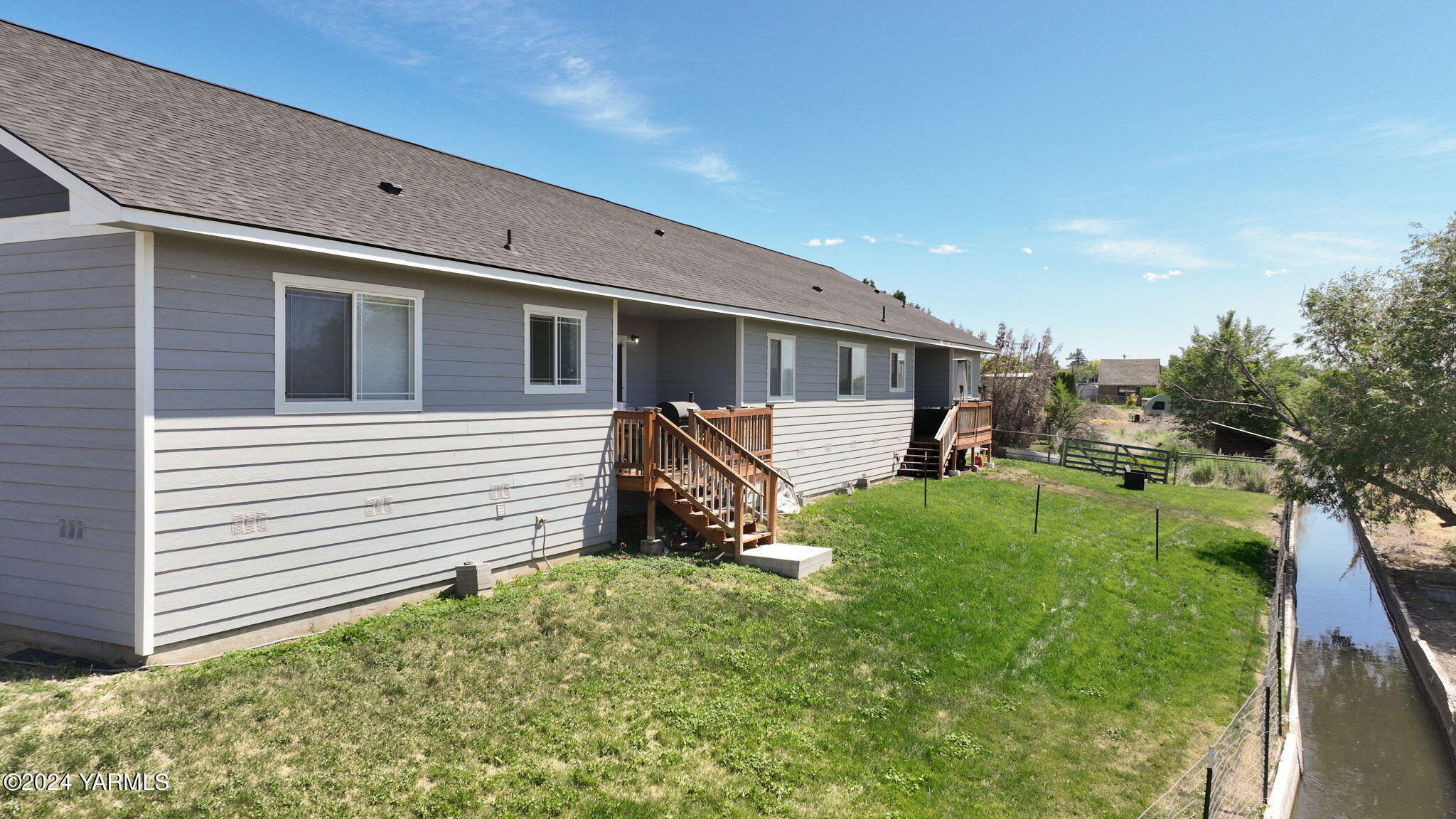 9312 Tieton Dr