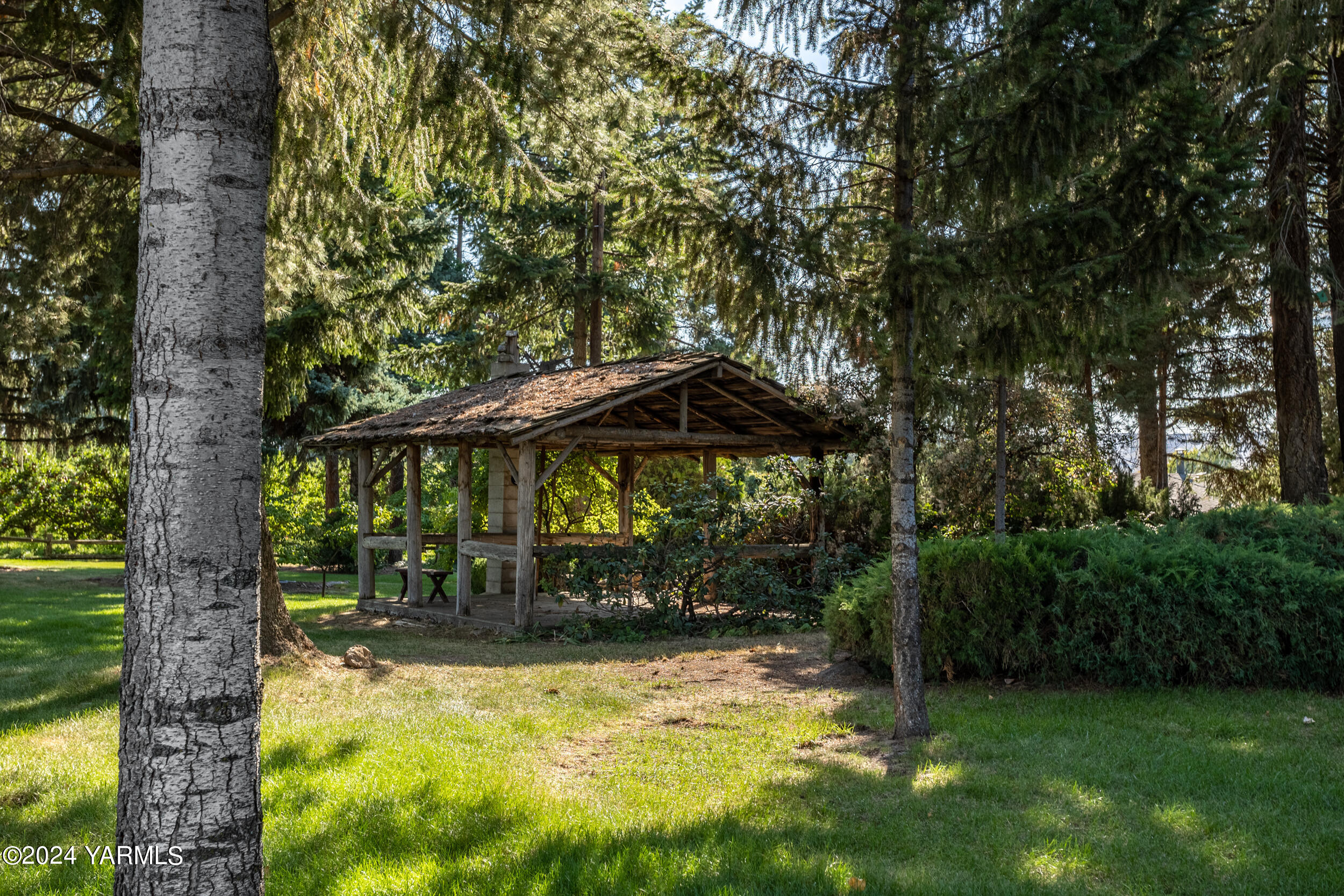 4590 Naches Heights Rd
