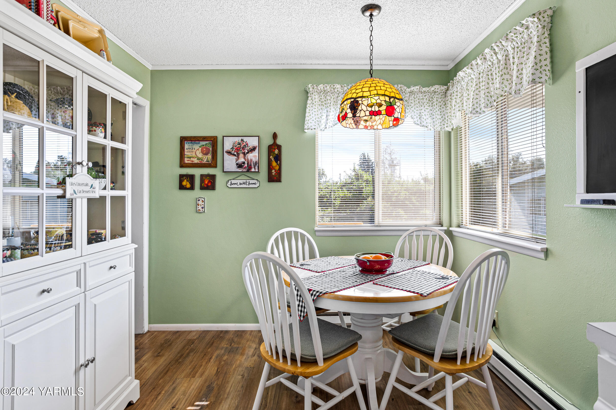 4590 Naches Heights Rd