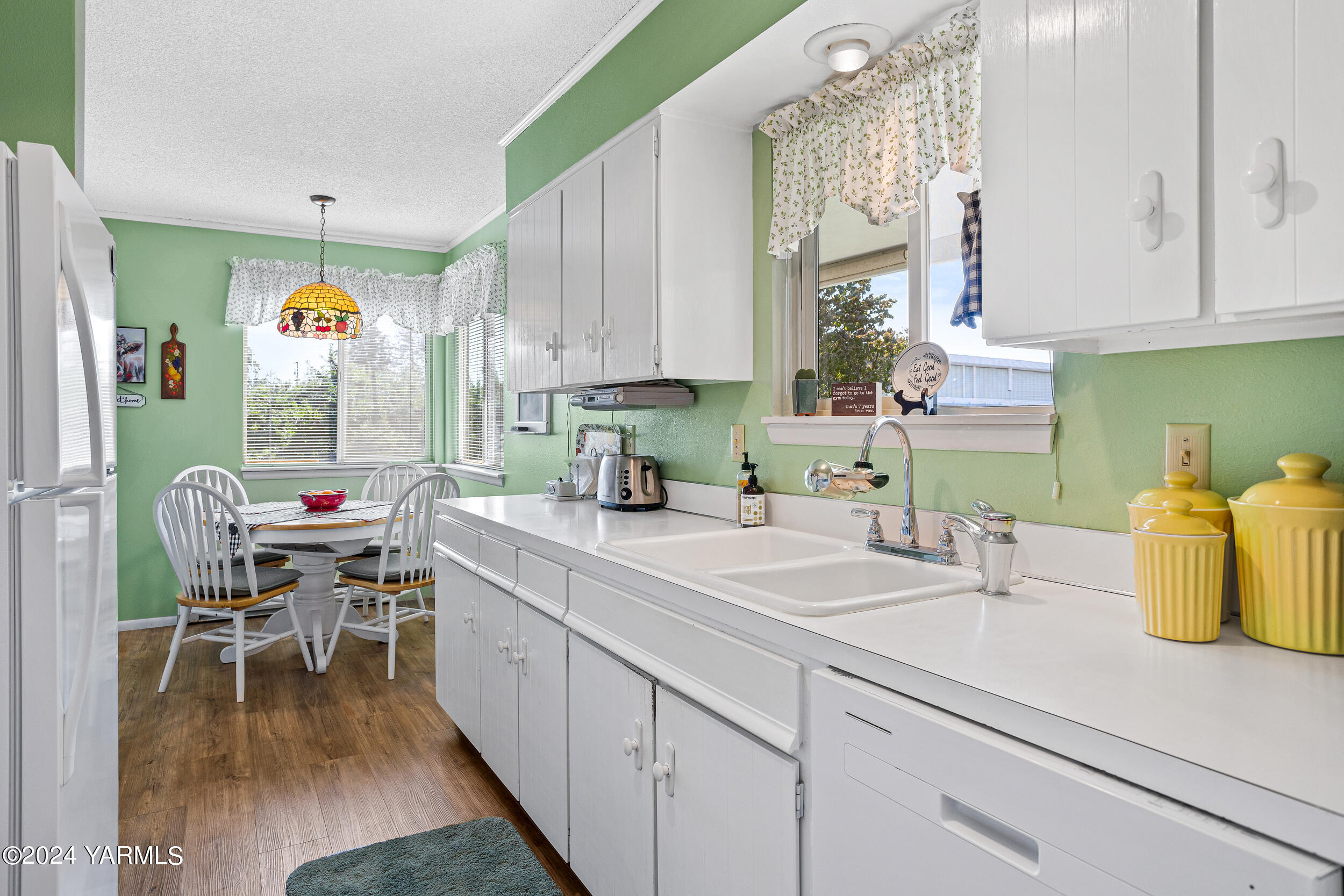 4590 Naches Heights Rd